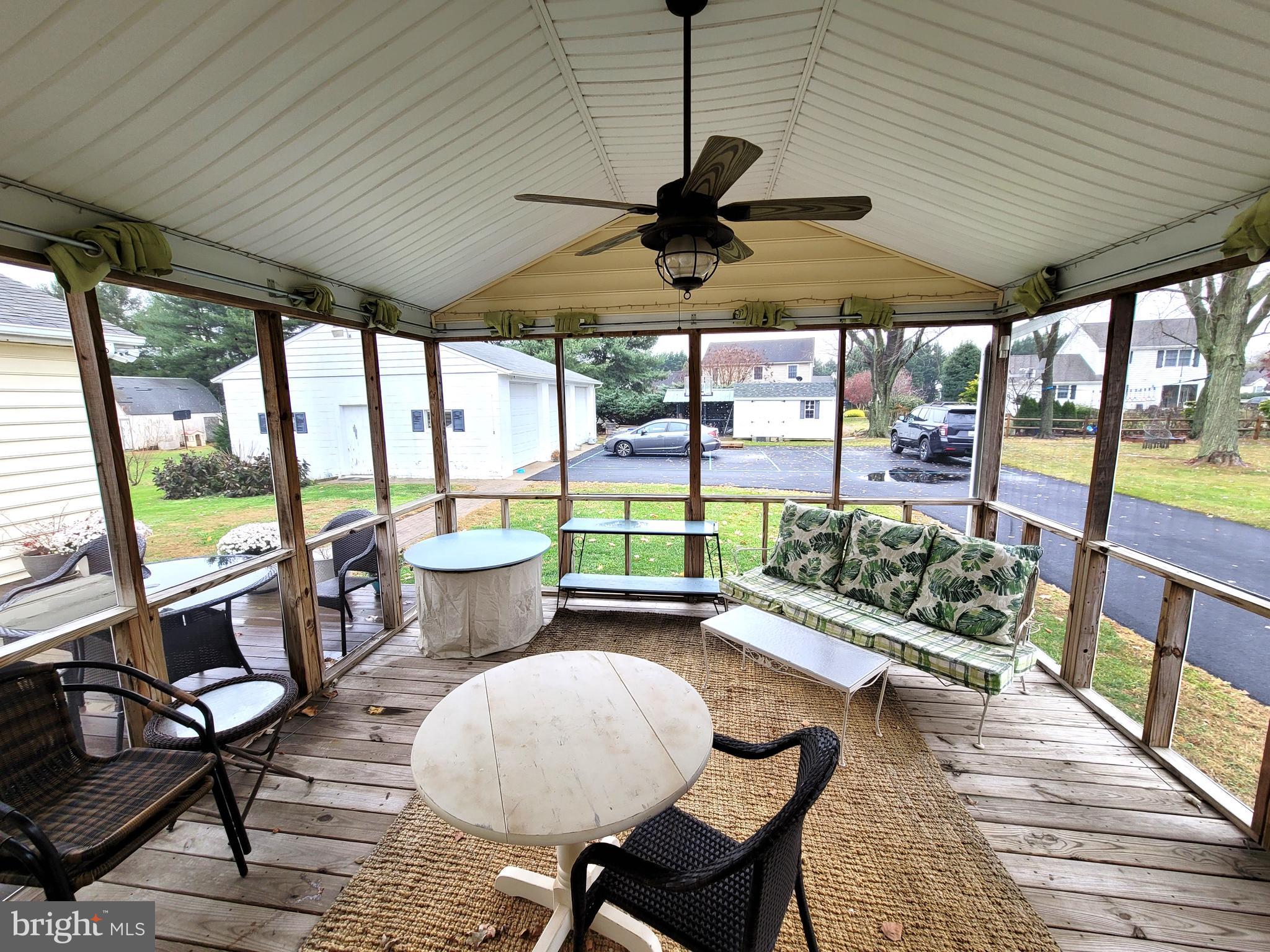 CENTREVILLE - Residential