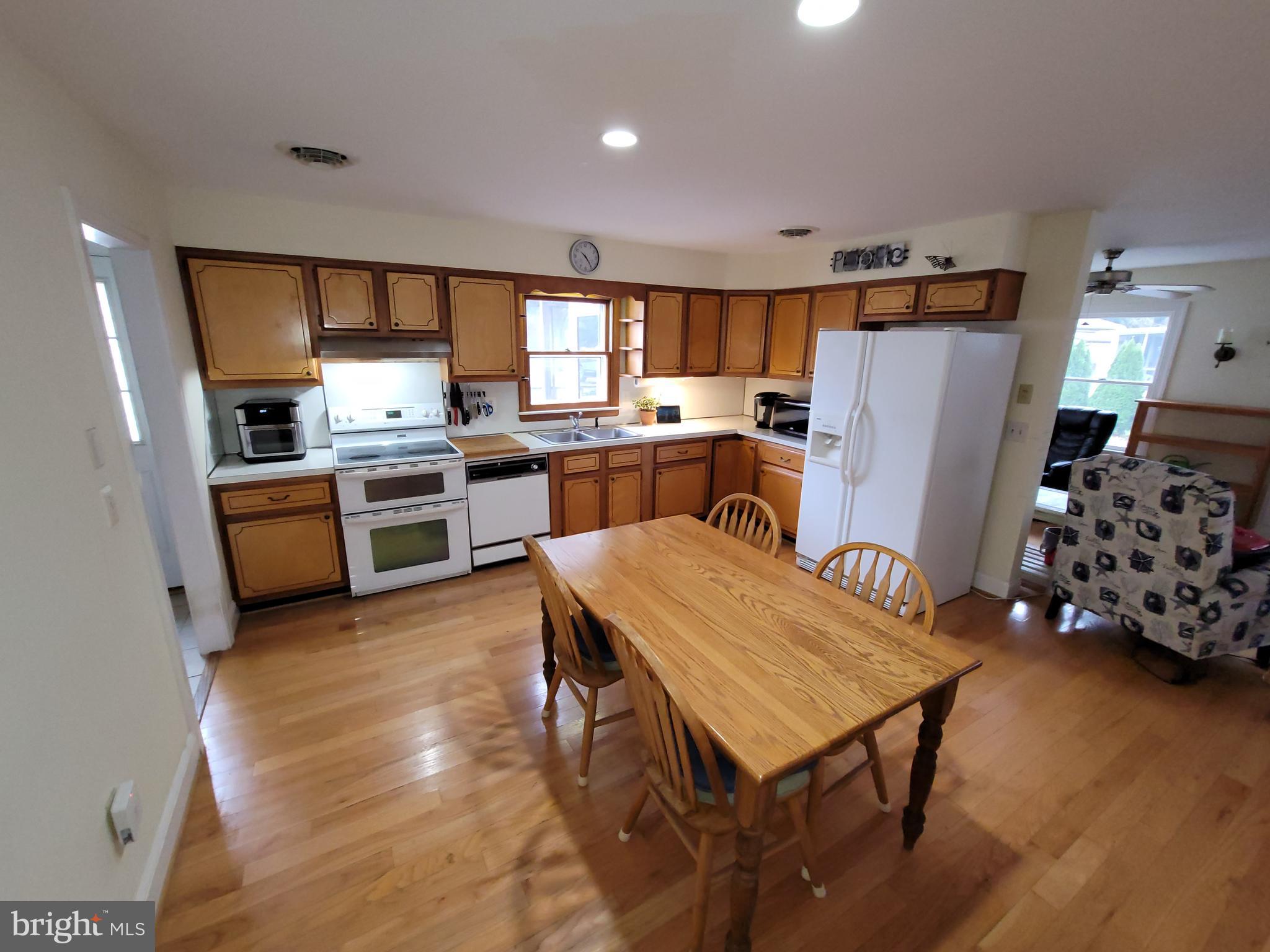 CENTREVILLE - Residential