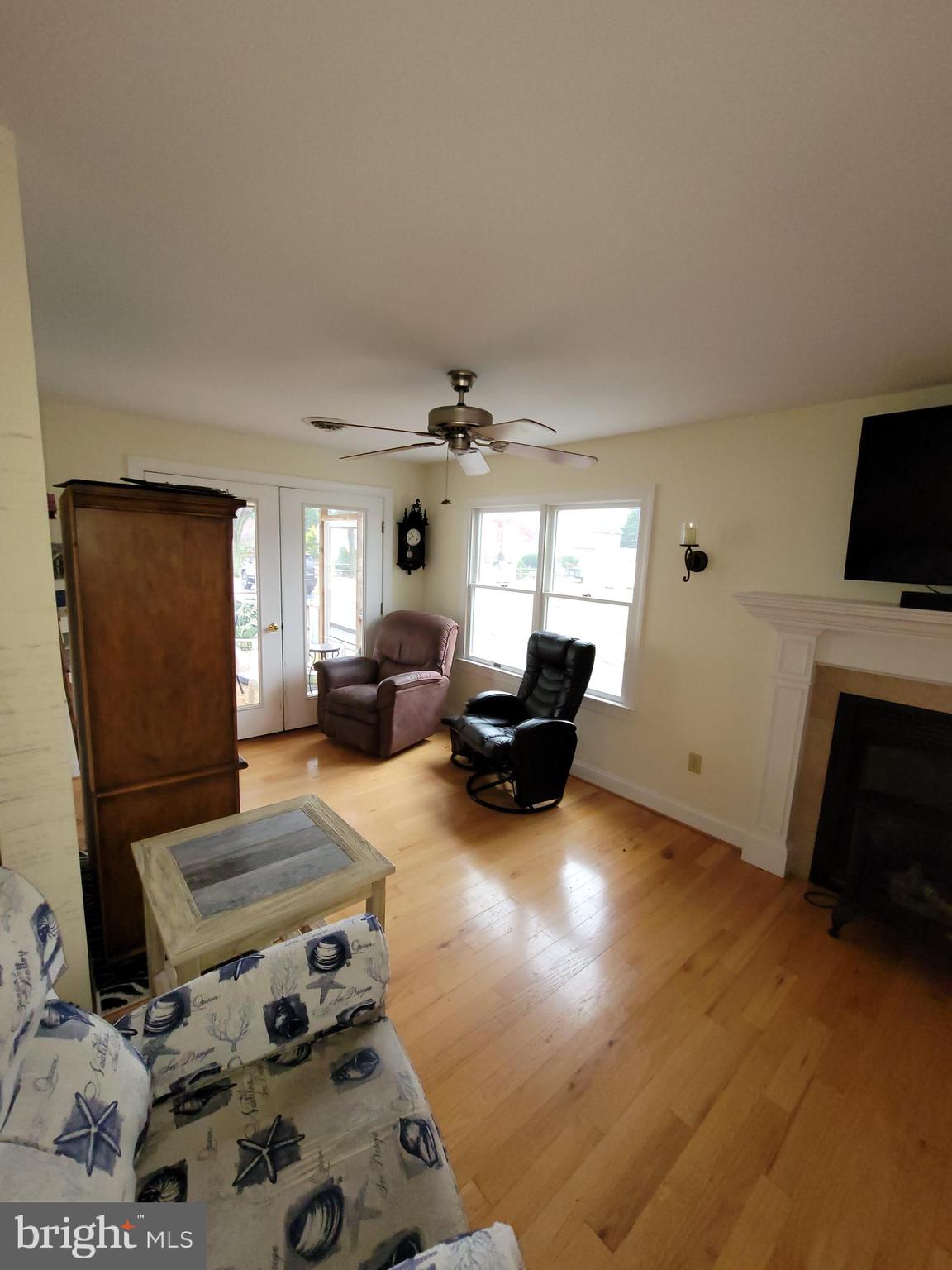 CENTREVILLE - Residential