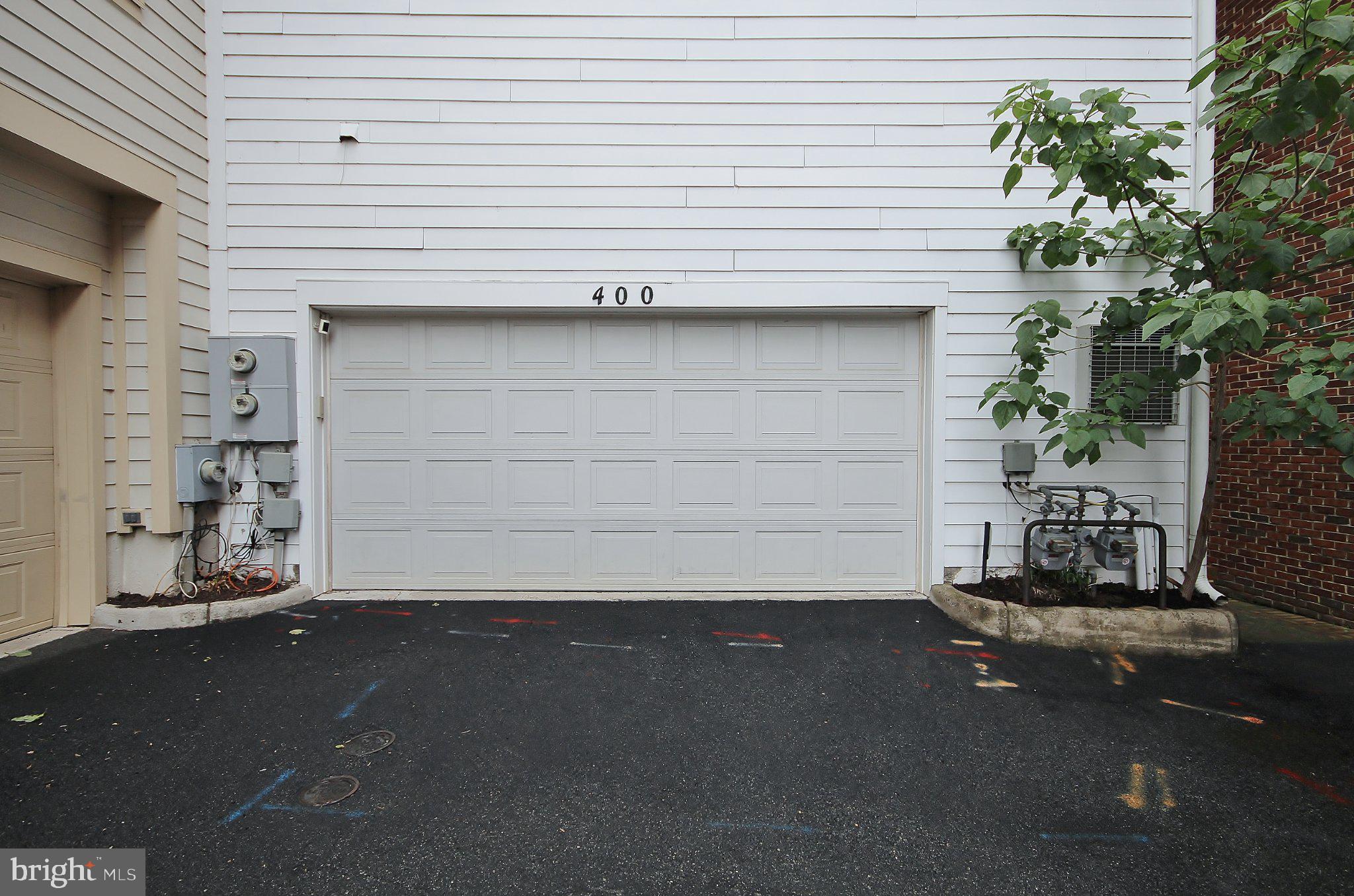 CHATHAM SQUARE - Residential