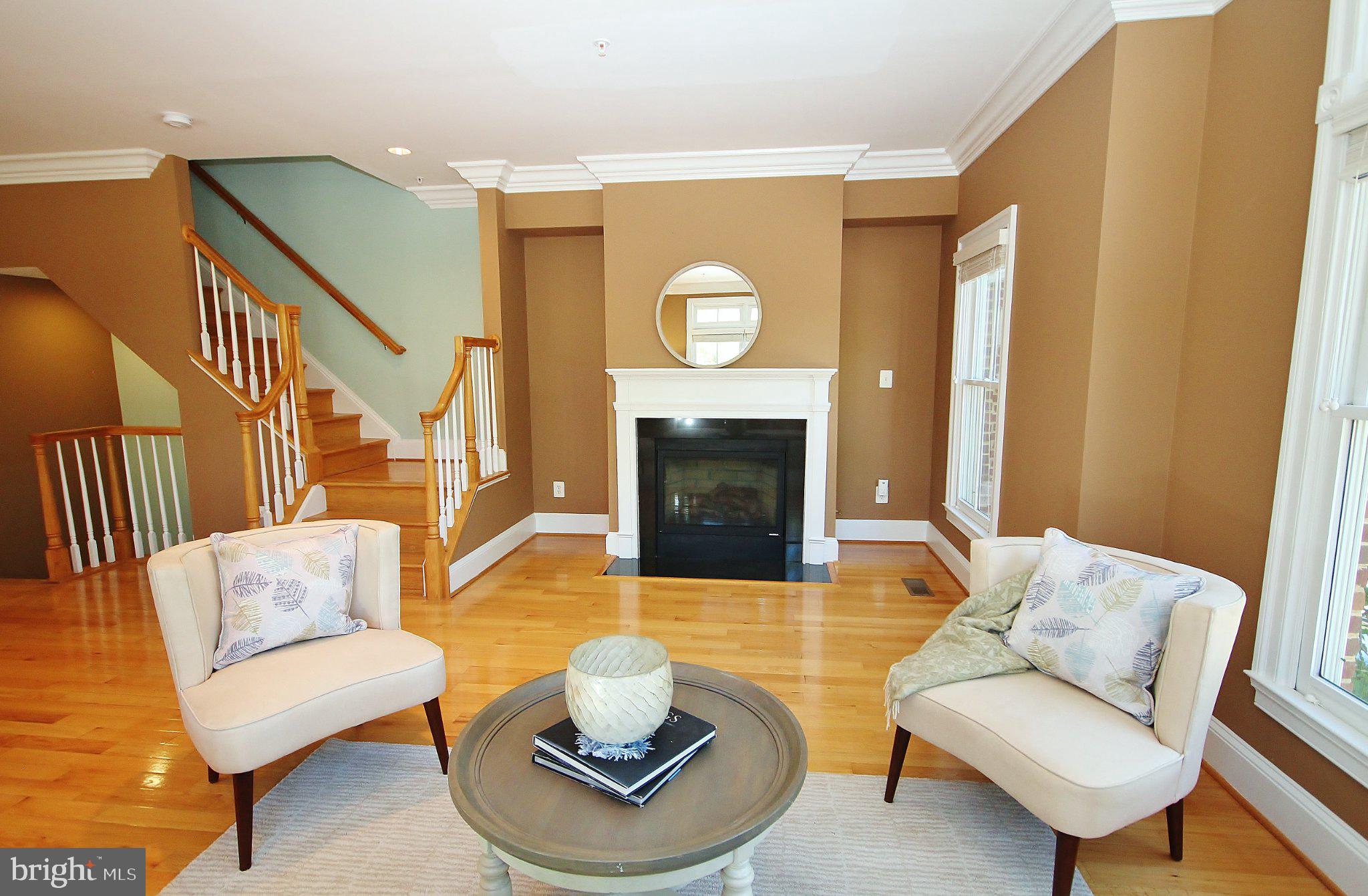 CHATHAM SQUARE - Residential