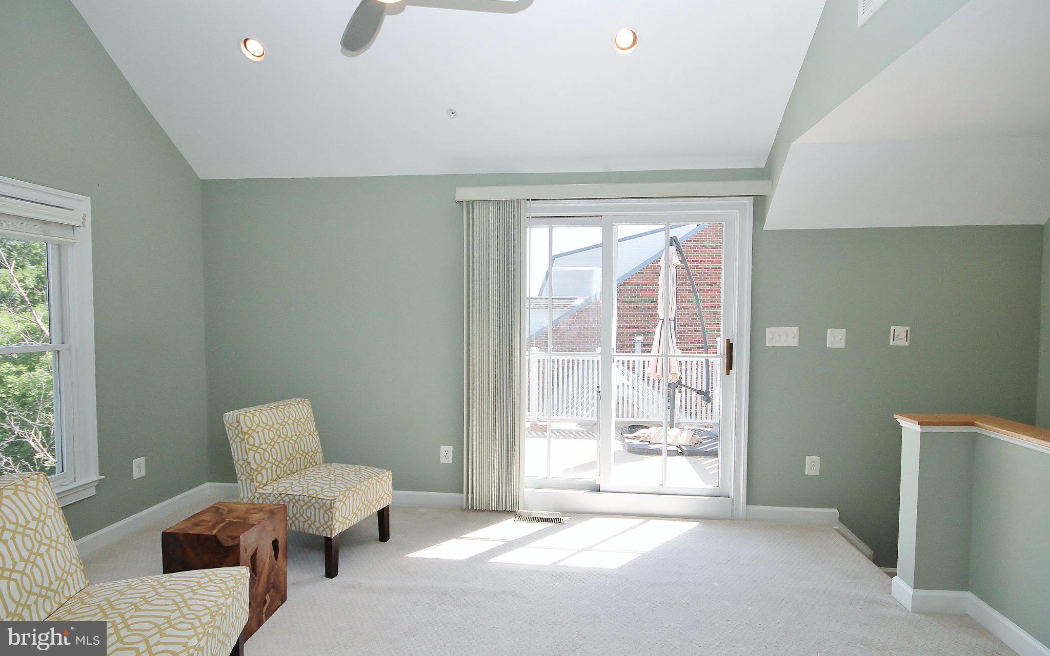 CHATHAM SQUARE - Residential