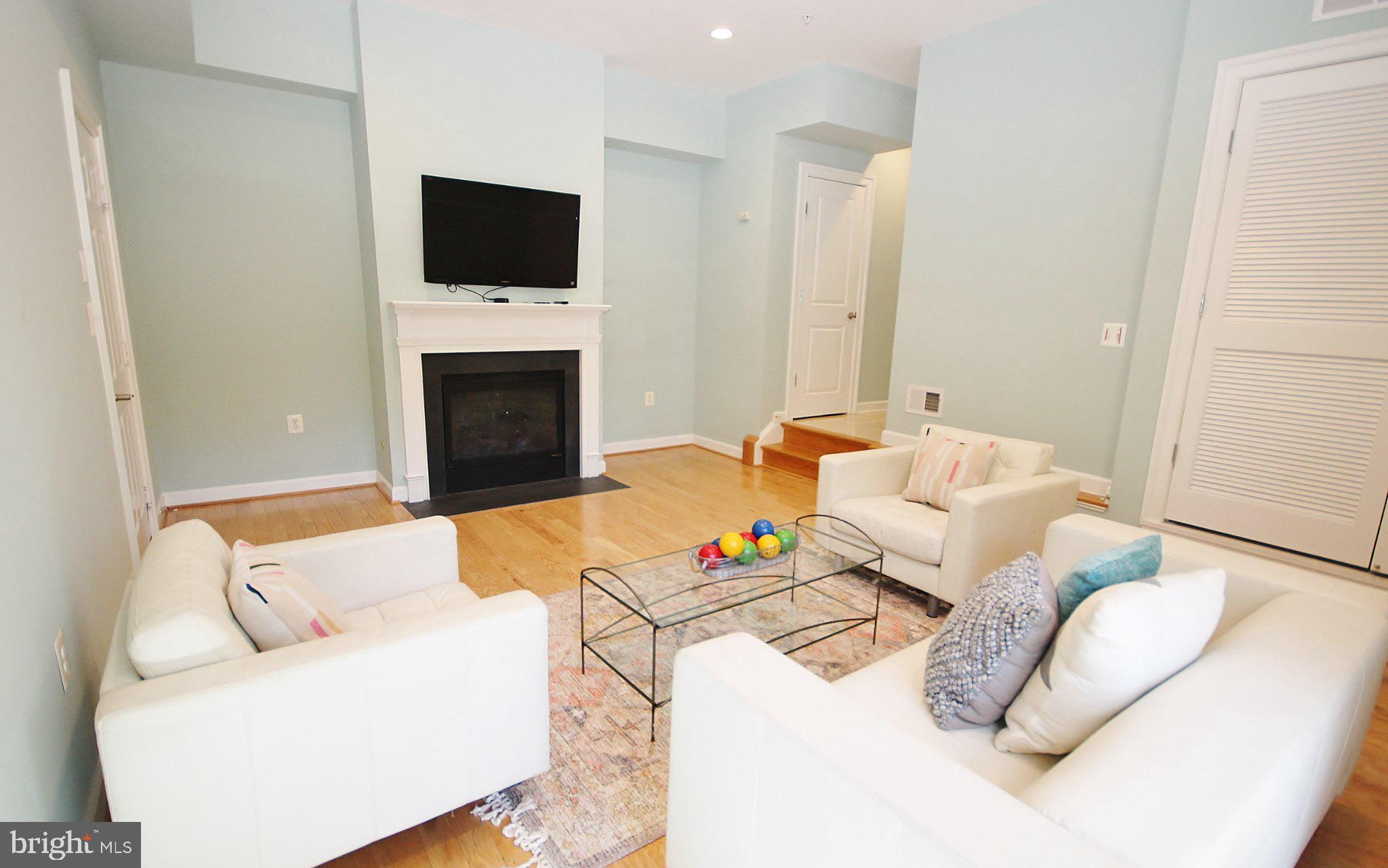 CHATHAM SQUARE - Residential