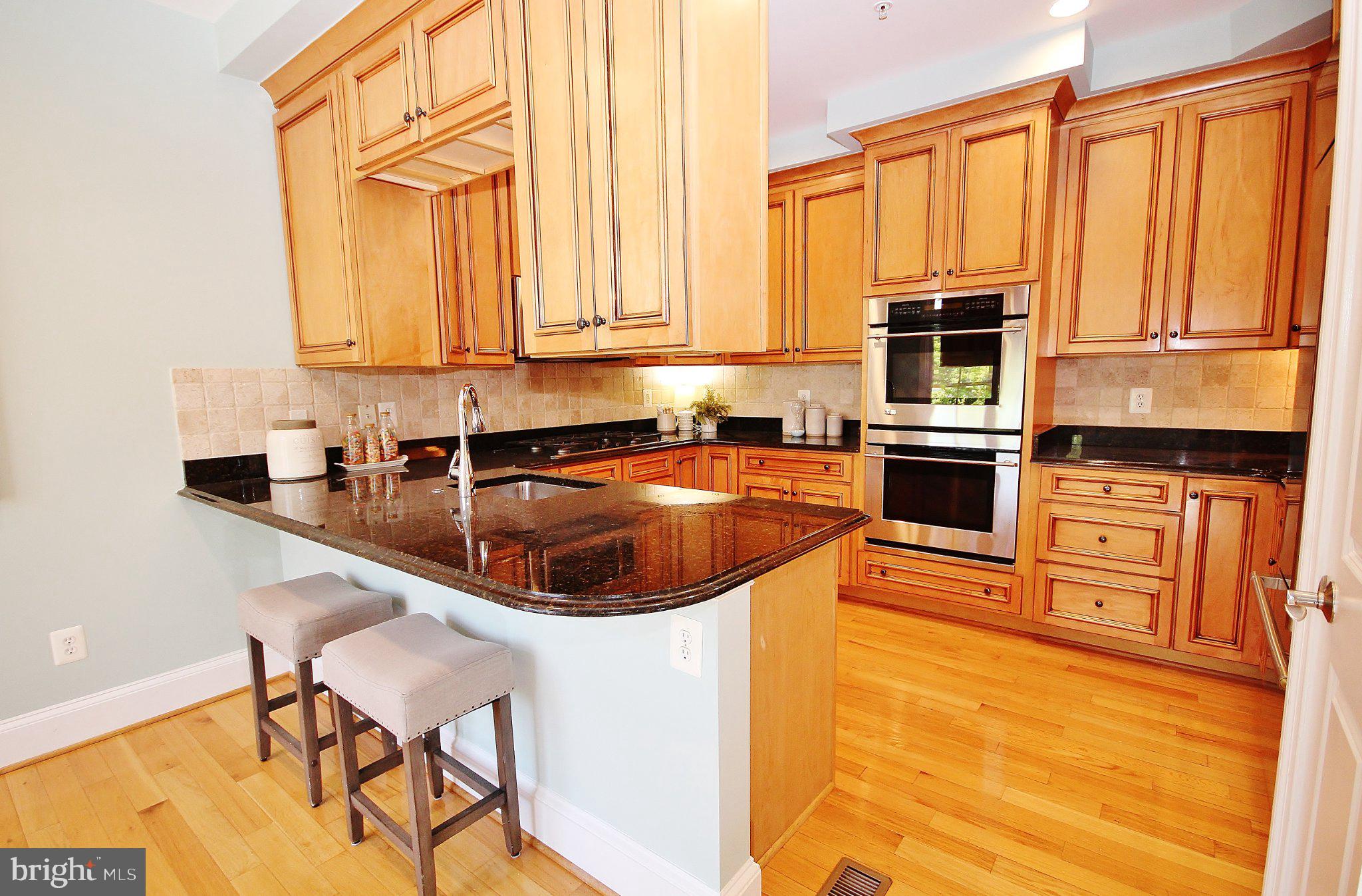 CHATHAM SQUARE - Residential