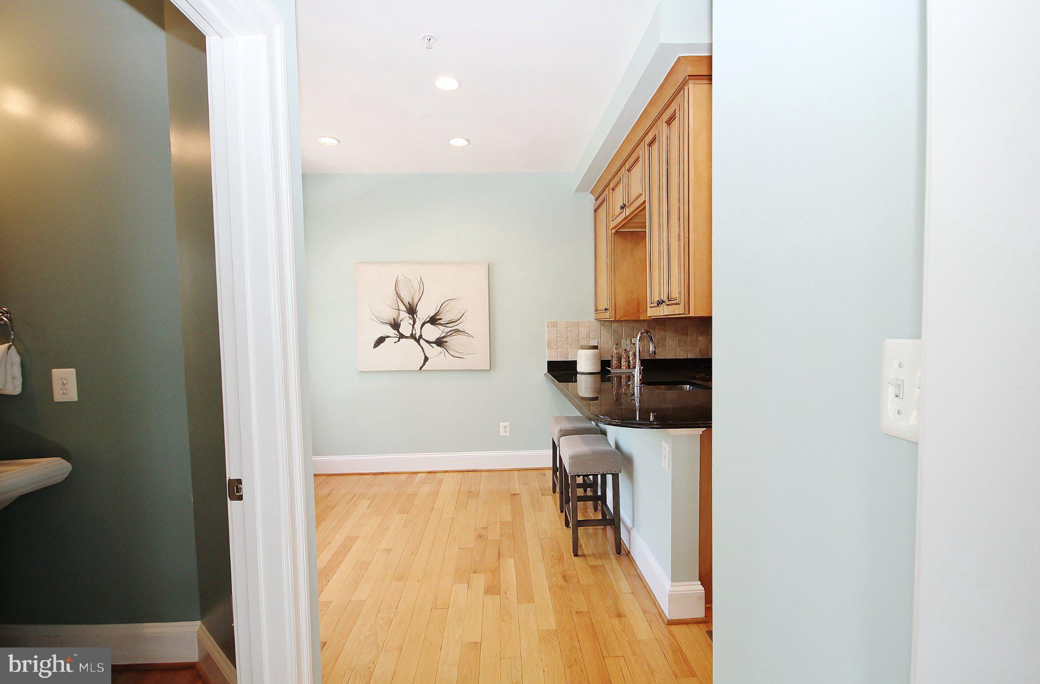 CHATHAM SQUARE - Residential