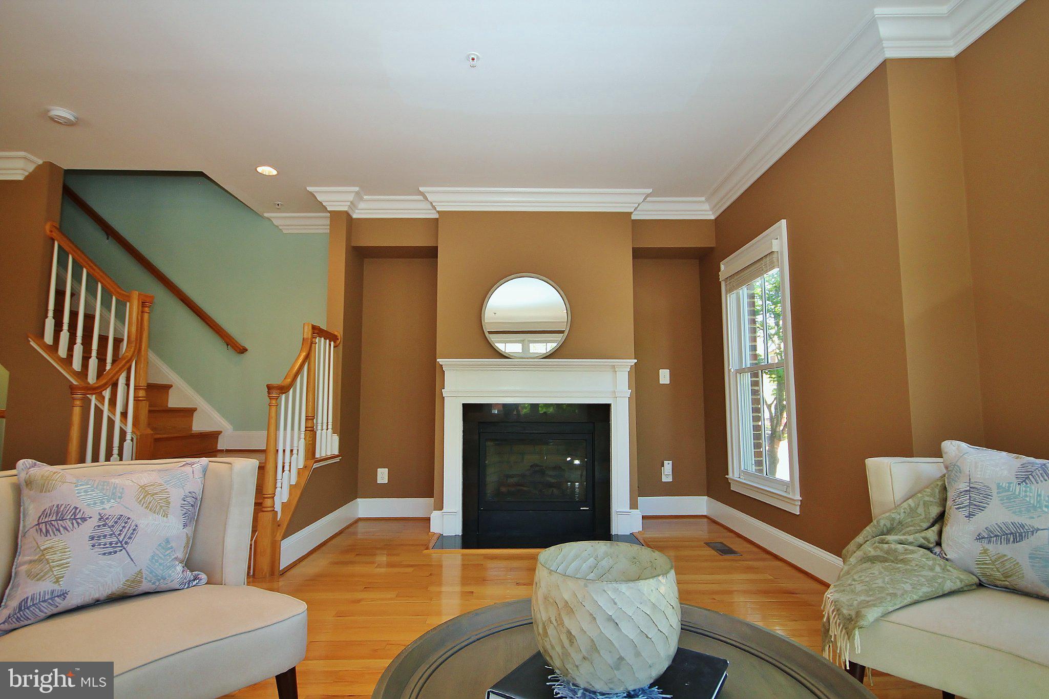 CHATHAM SQUARE - Residential