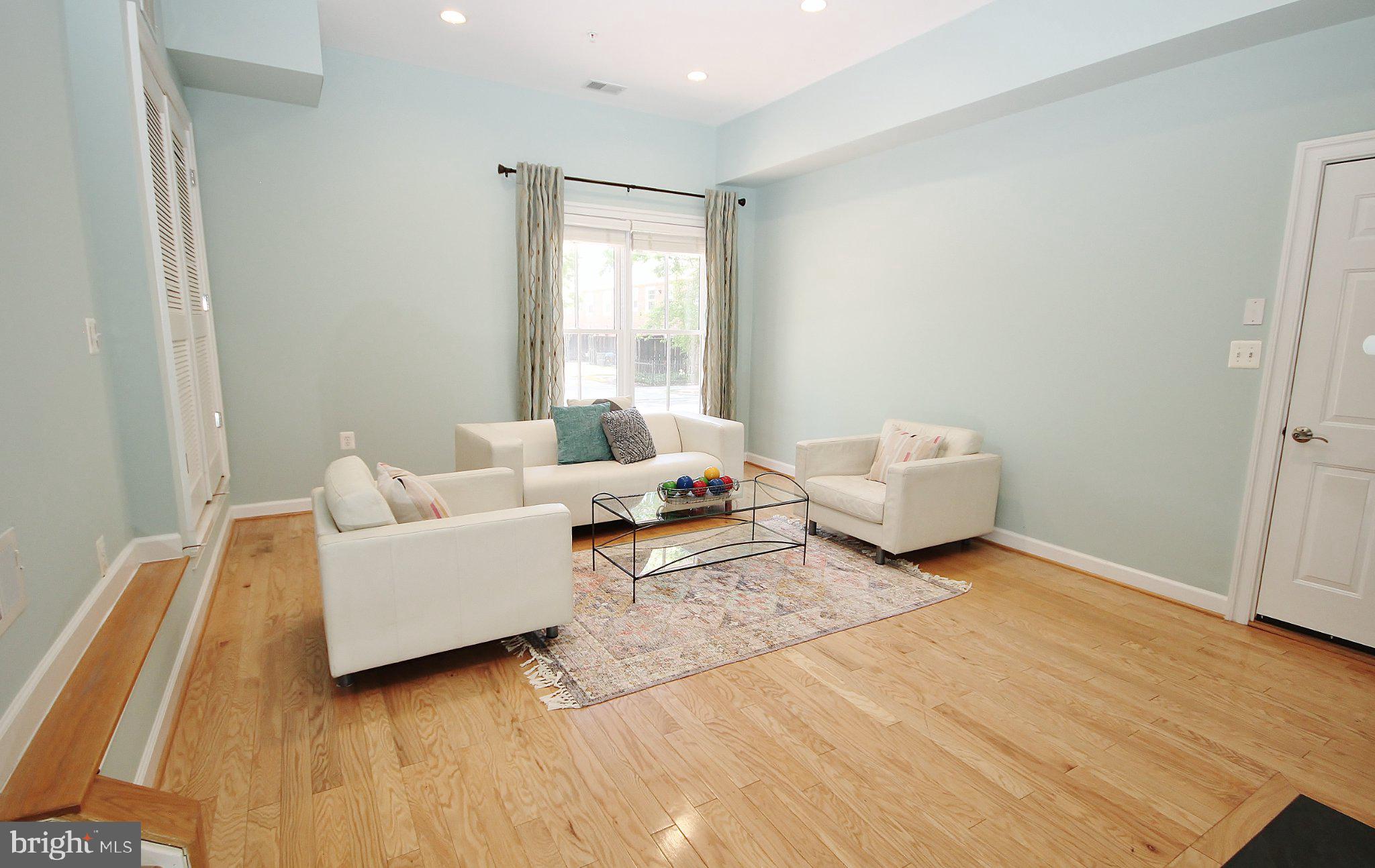 CHATHAM SQUARE - Residential