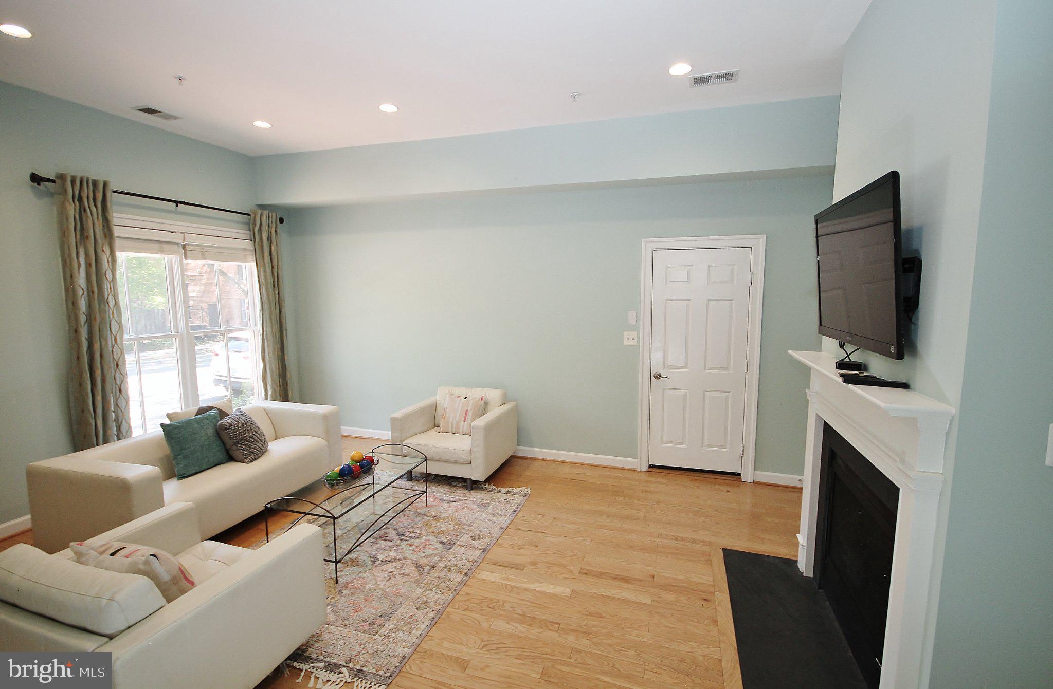 CHATHAM SQUARE - Residential