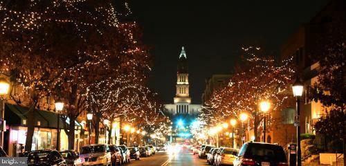 CHATHAM SQUARE - Residential