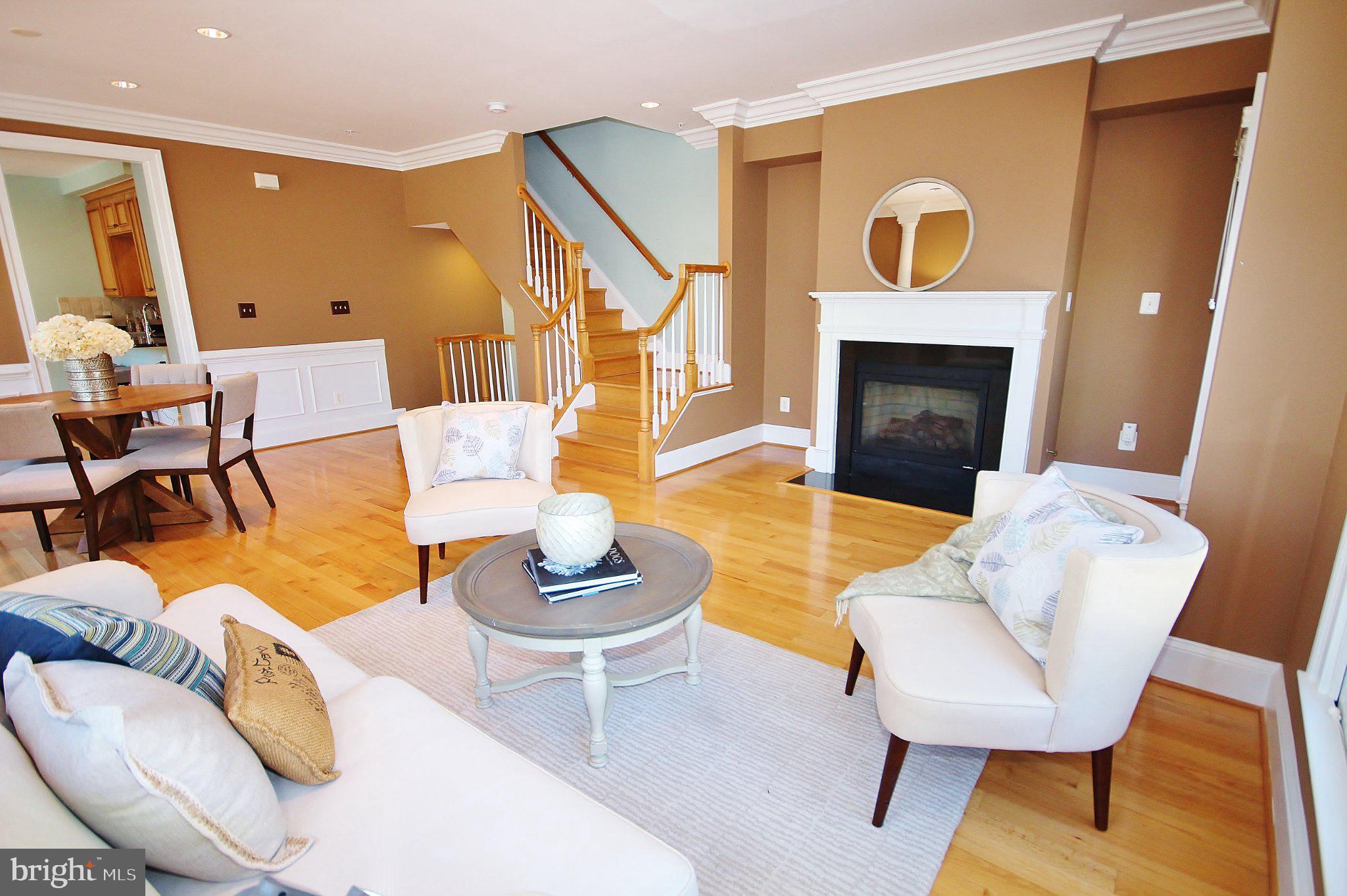 CHATHAM SQUARE - Residential