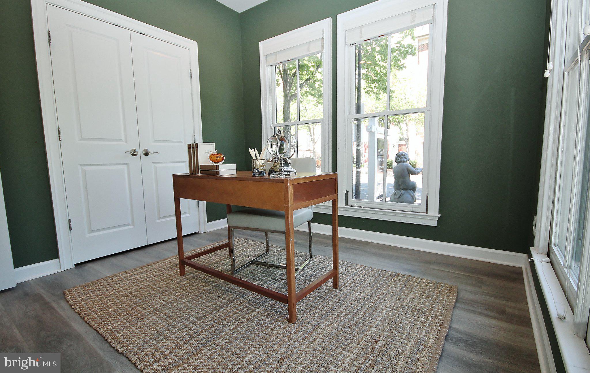 CHATHAM SQUARE - Residential