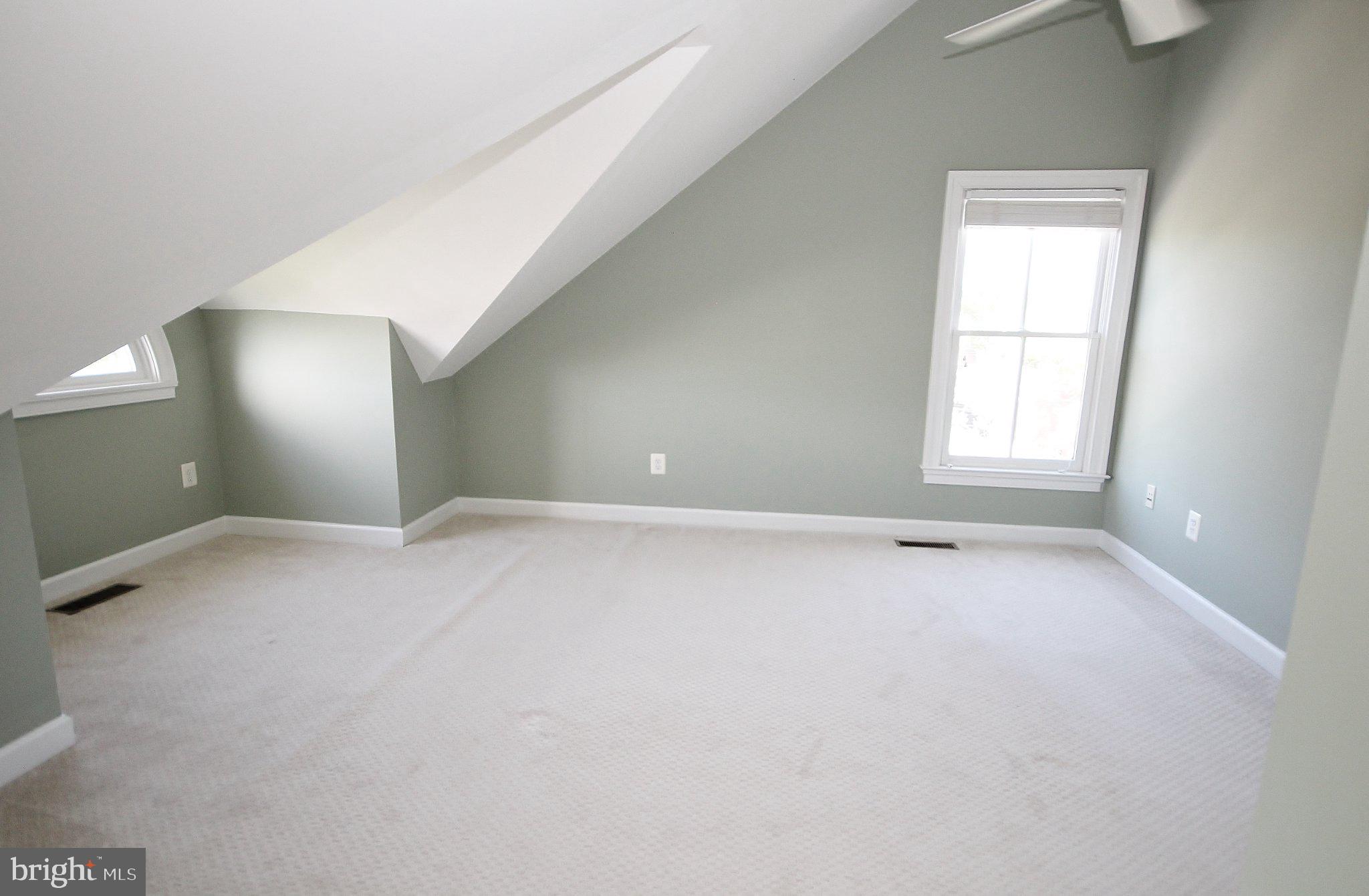 CHATHAM SQUARE - Residential