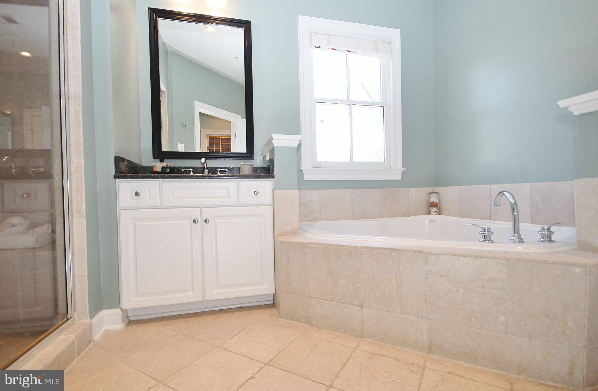 CHATHAM SQUARE - Residential