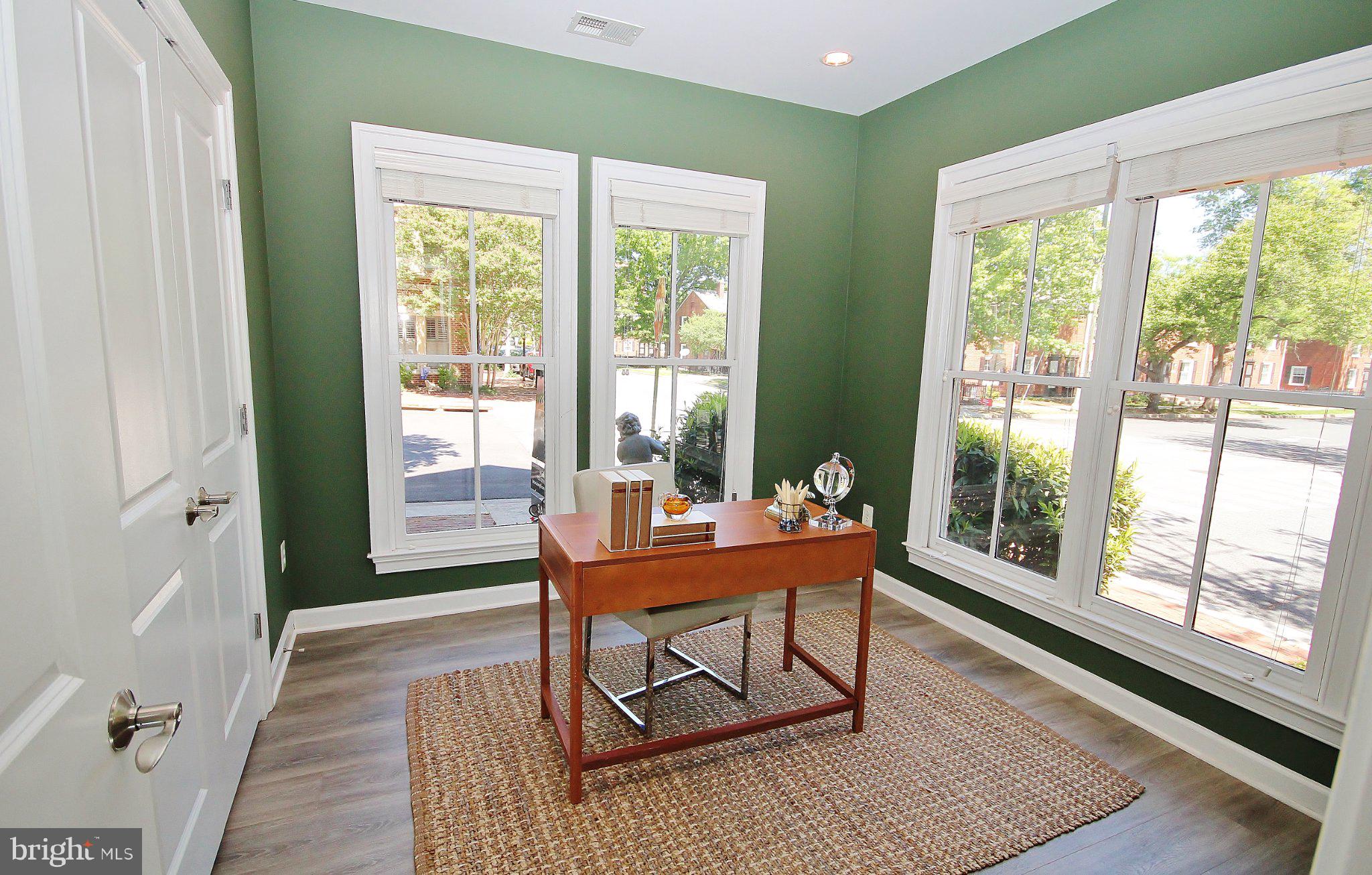 CHATHAM SQUARE - Residential
