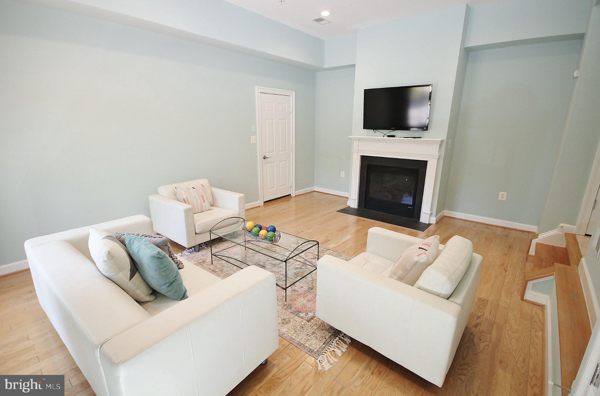 CHATHAM SQUARE - Residential