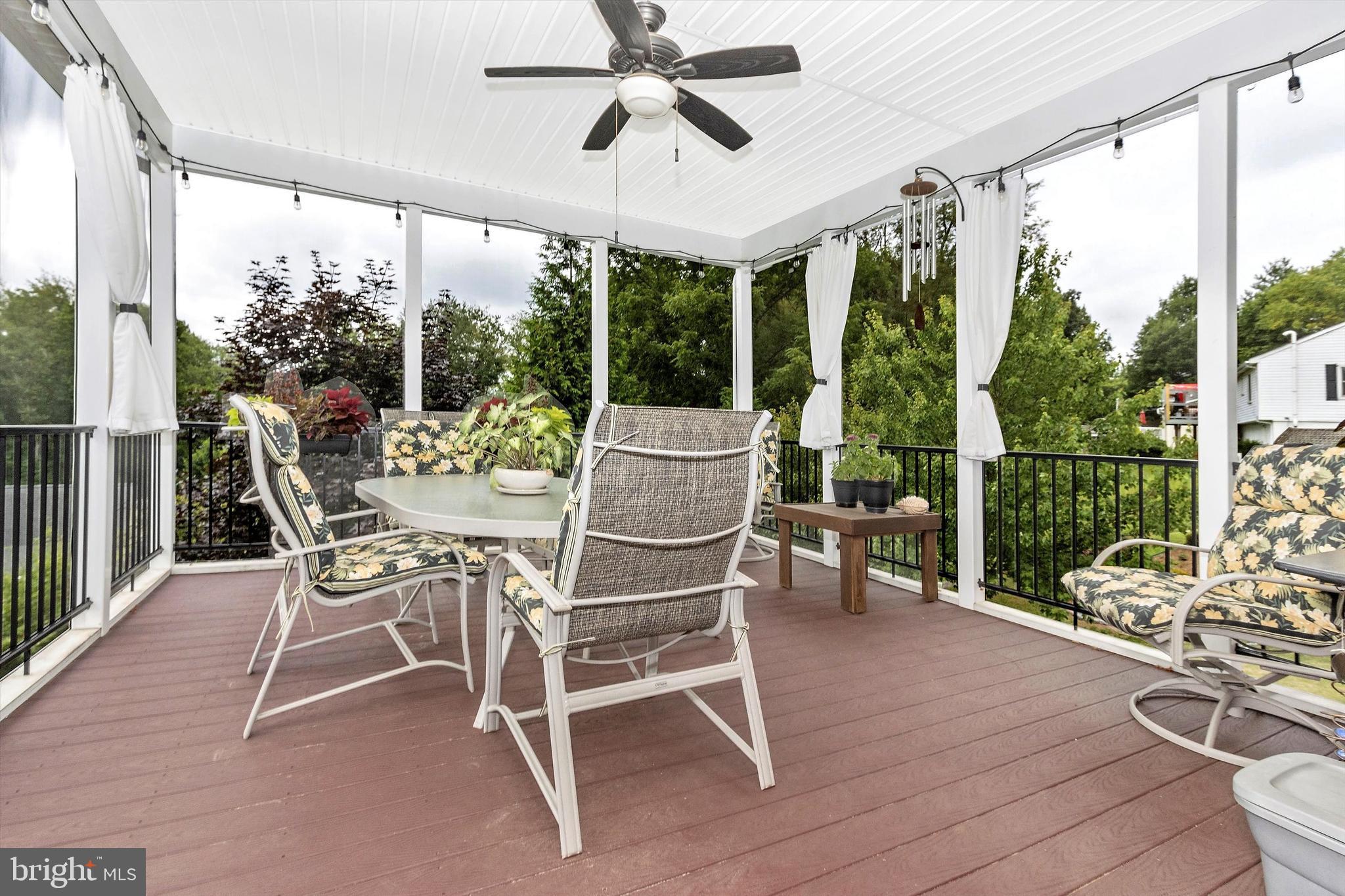 OVERLOOK AT KINGS PARK - Residential