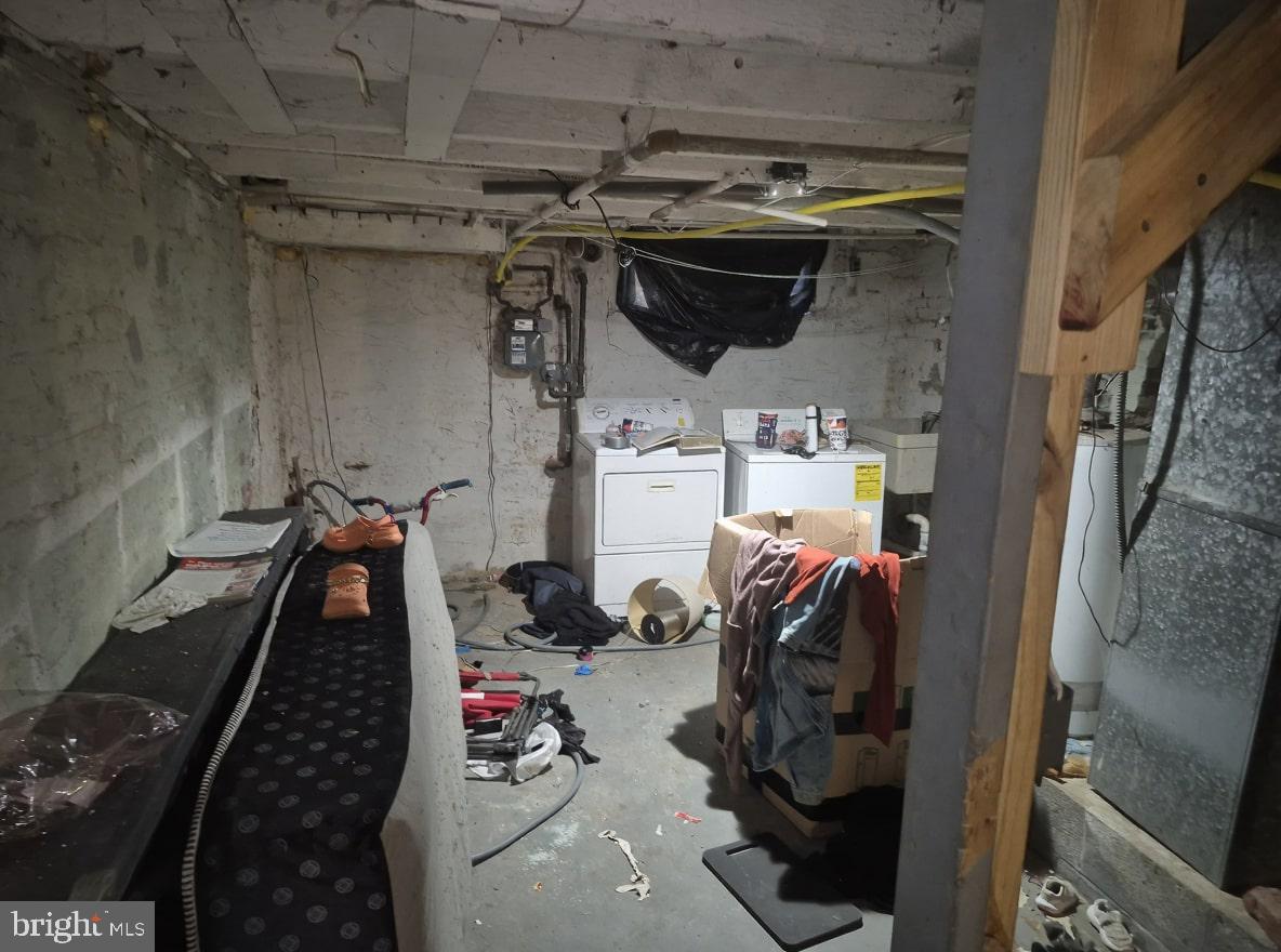 BALTIMORE HIGHLANDS - Residential