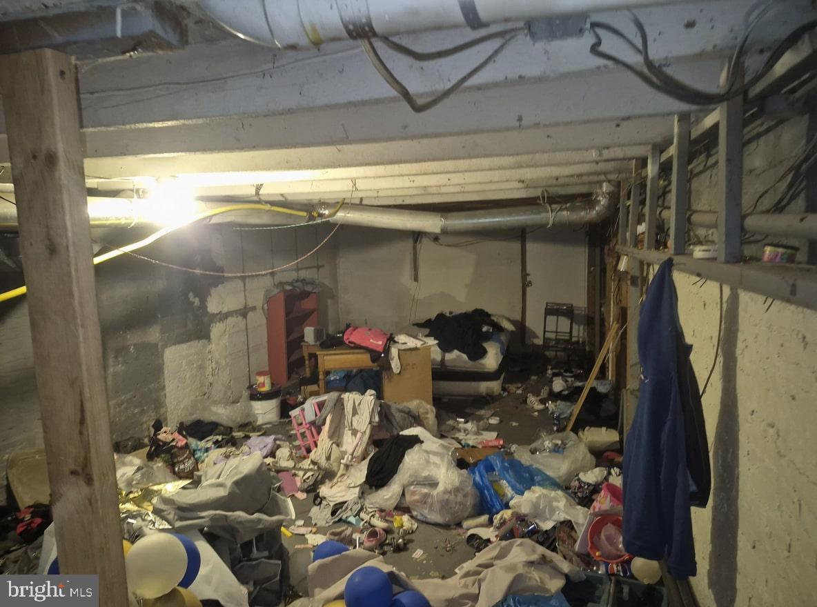 BALTIMORE HIGHLANDS - Residential