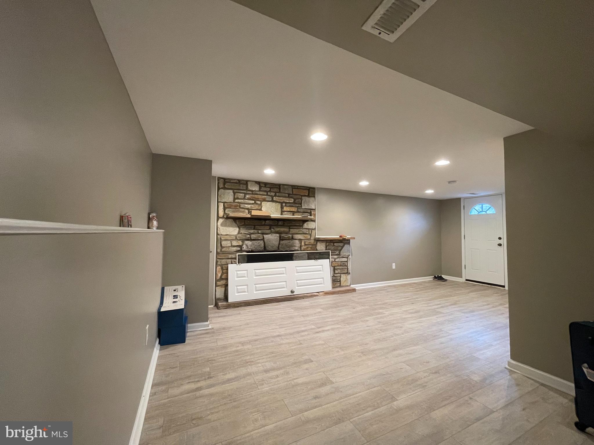 BUSTLETON - Residential