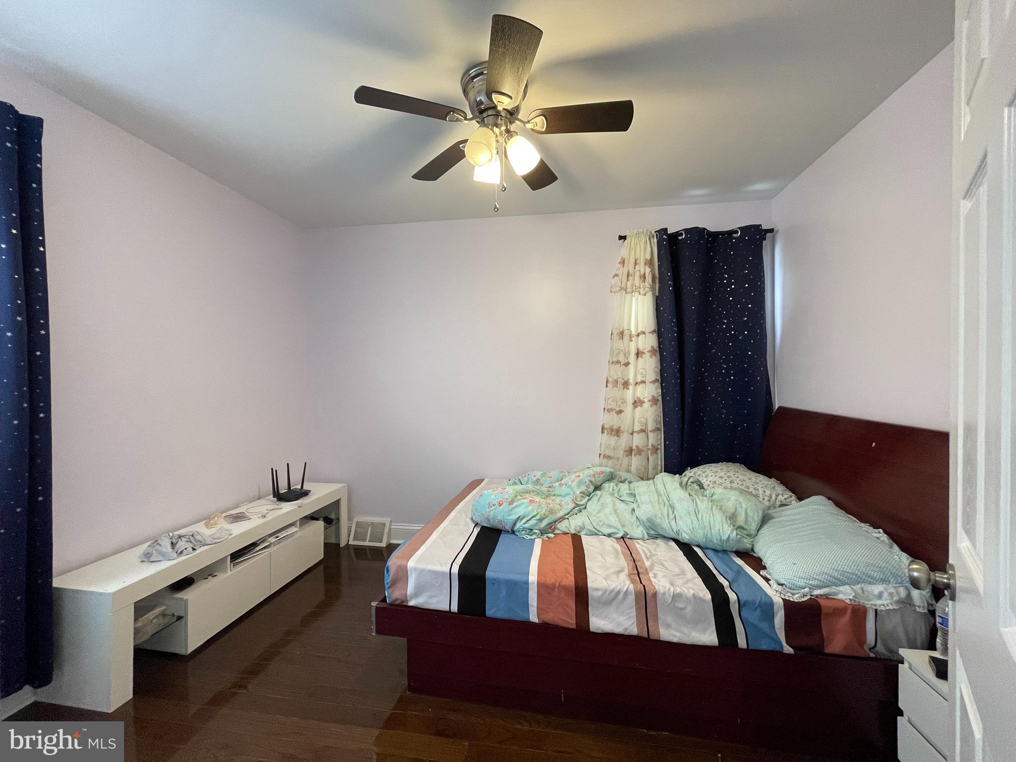 BUSTLETON - Residential