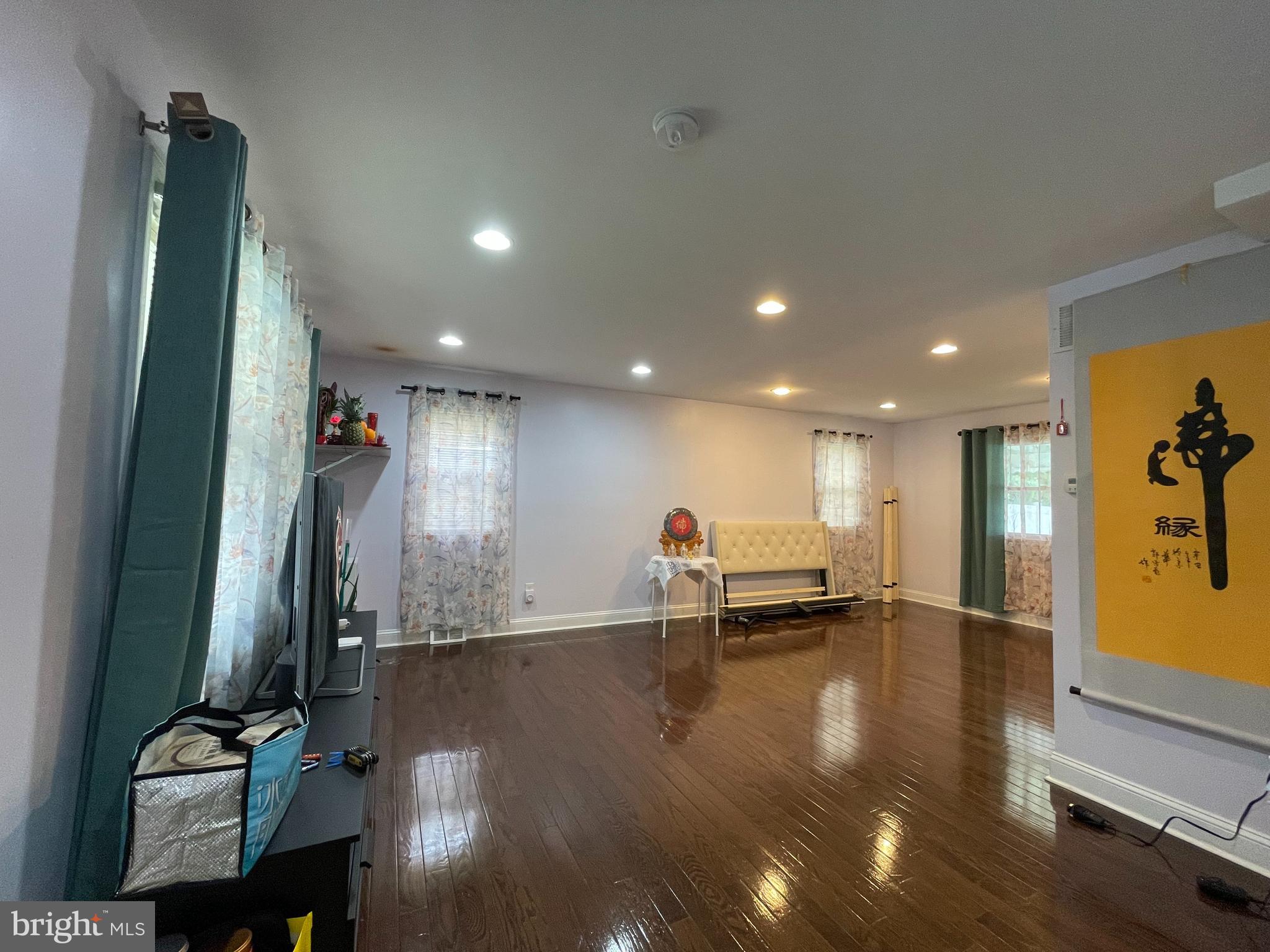 BUSTLETON - Residential