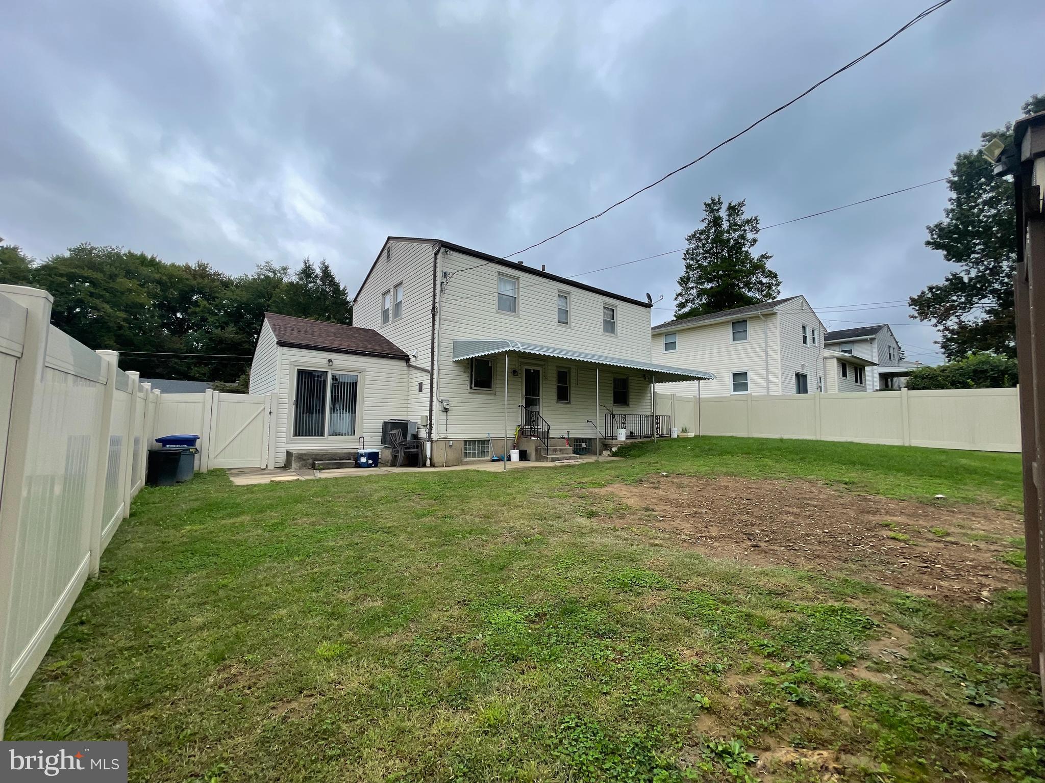 BUSTLETON - Residential