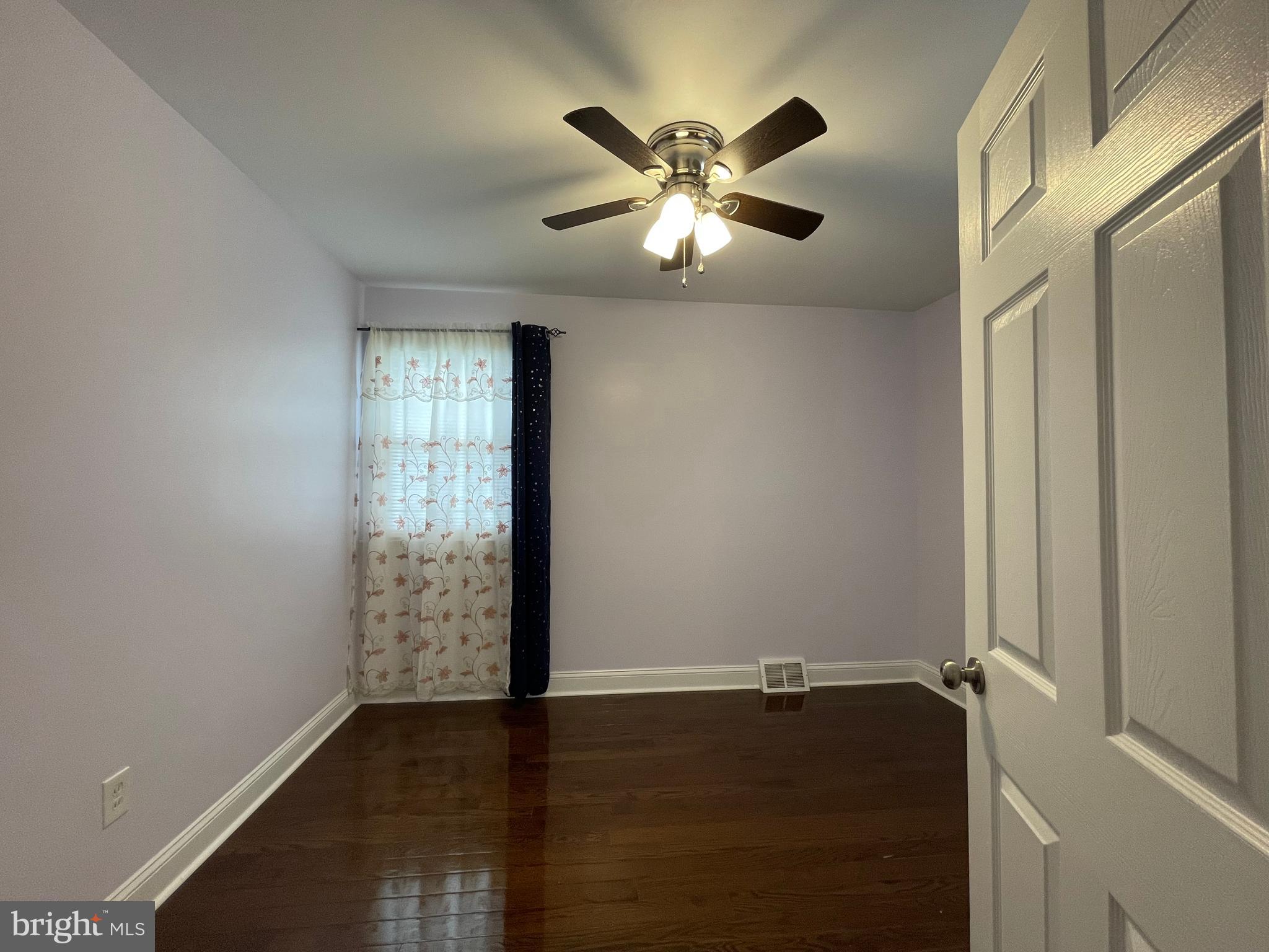 BUSTLETON - Residential