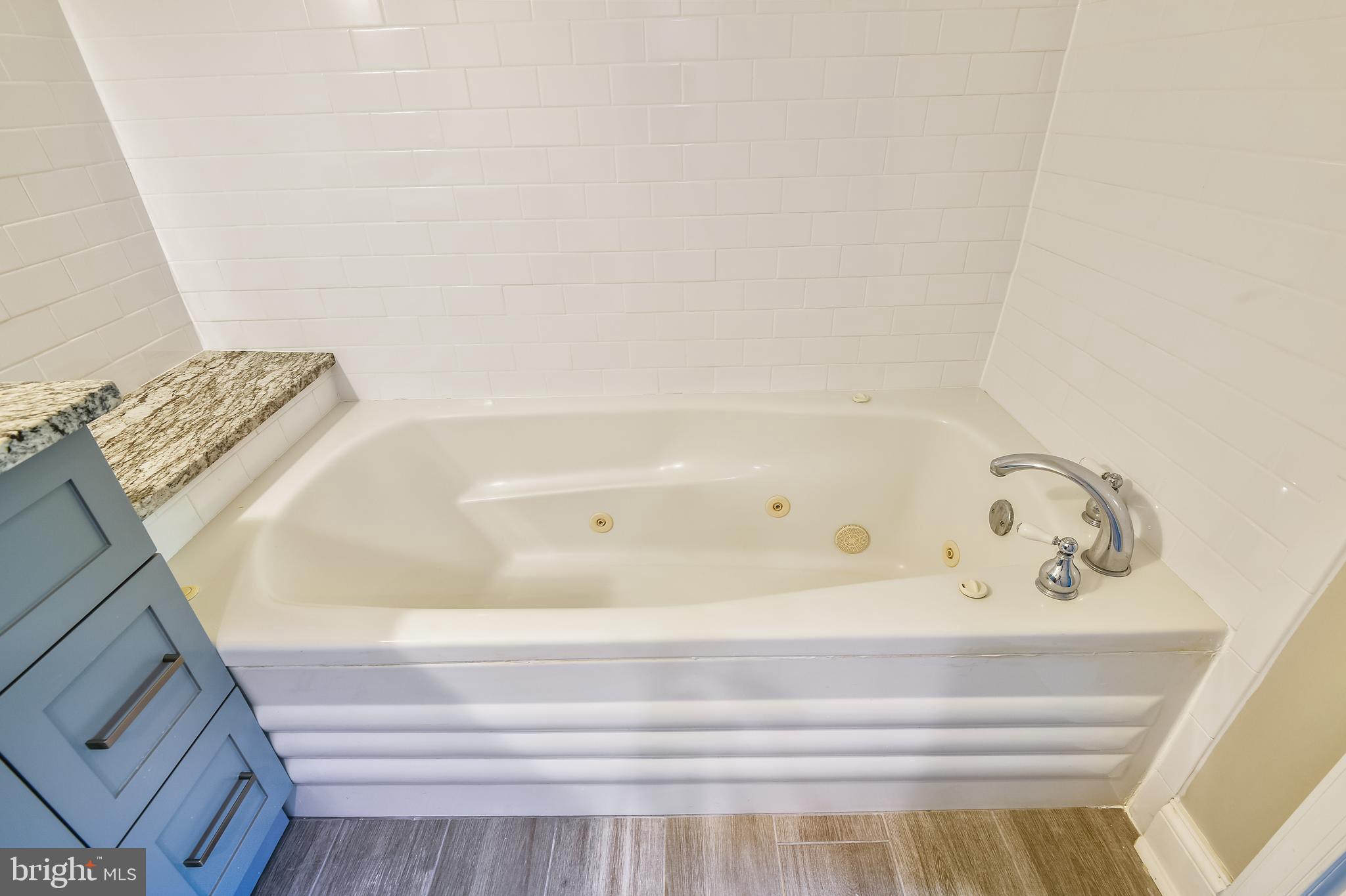 FAIRWINDS ON SEVERN - Residential