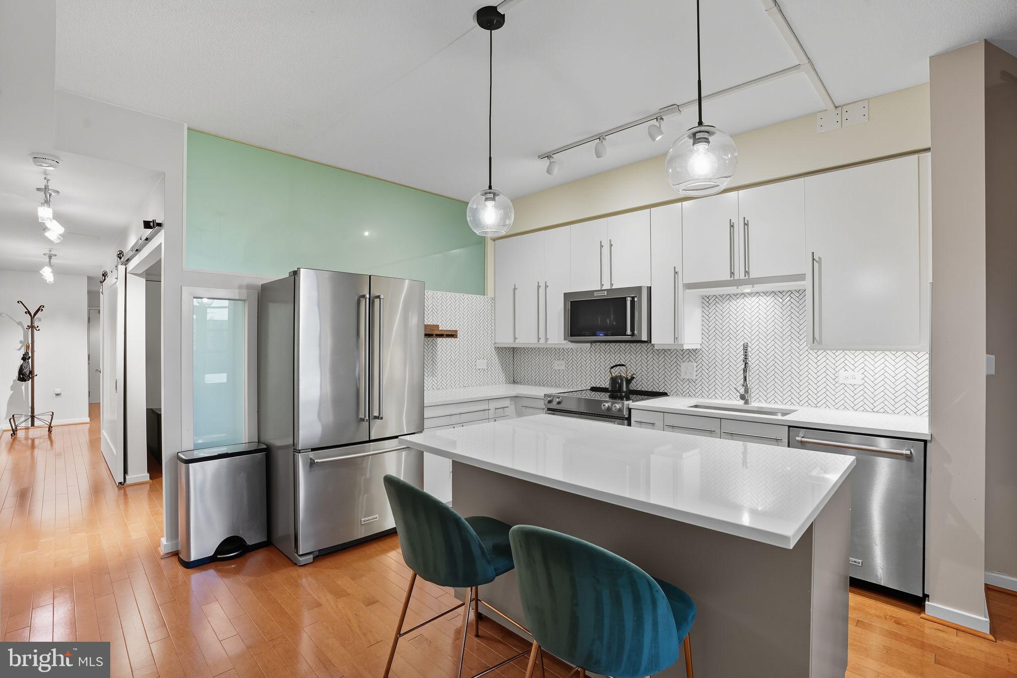 437 NEW YORK AVENUE NW 222