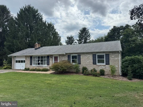 MLS: PAYK2111630