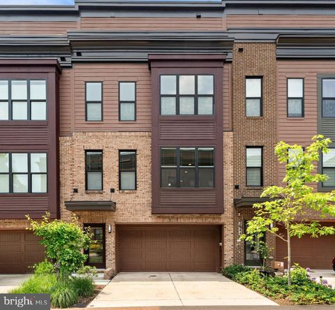 3546 SUTTON HEIGHTS CIRCLE FAIRFAX VA 22031