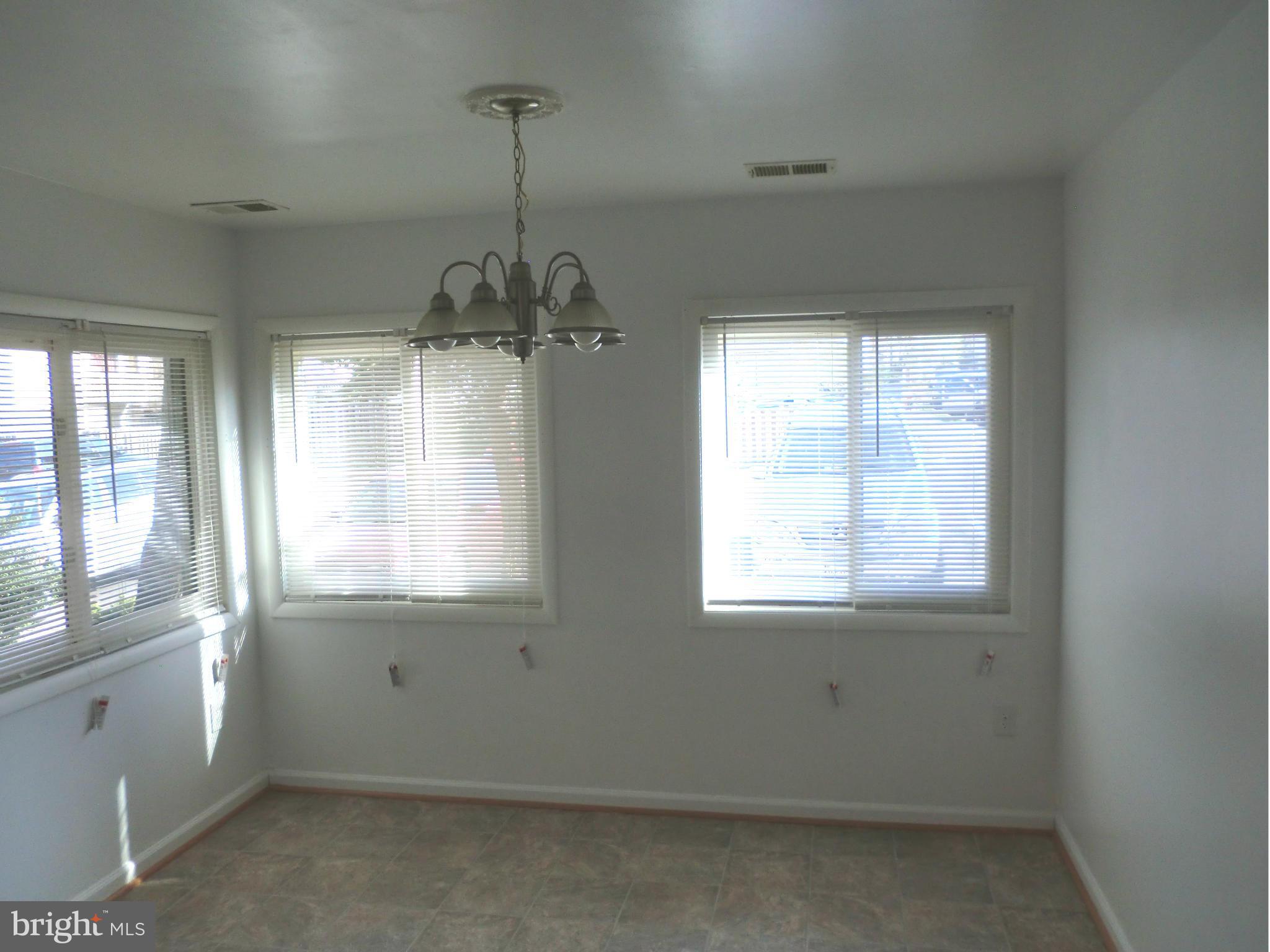 REFLECTION LAKE - Residential