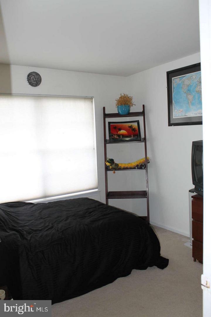 ROLLING RIDGE - Residential Lease