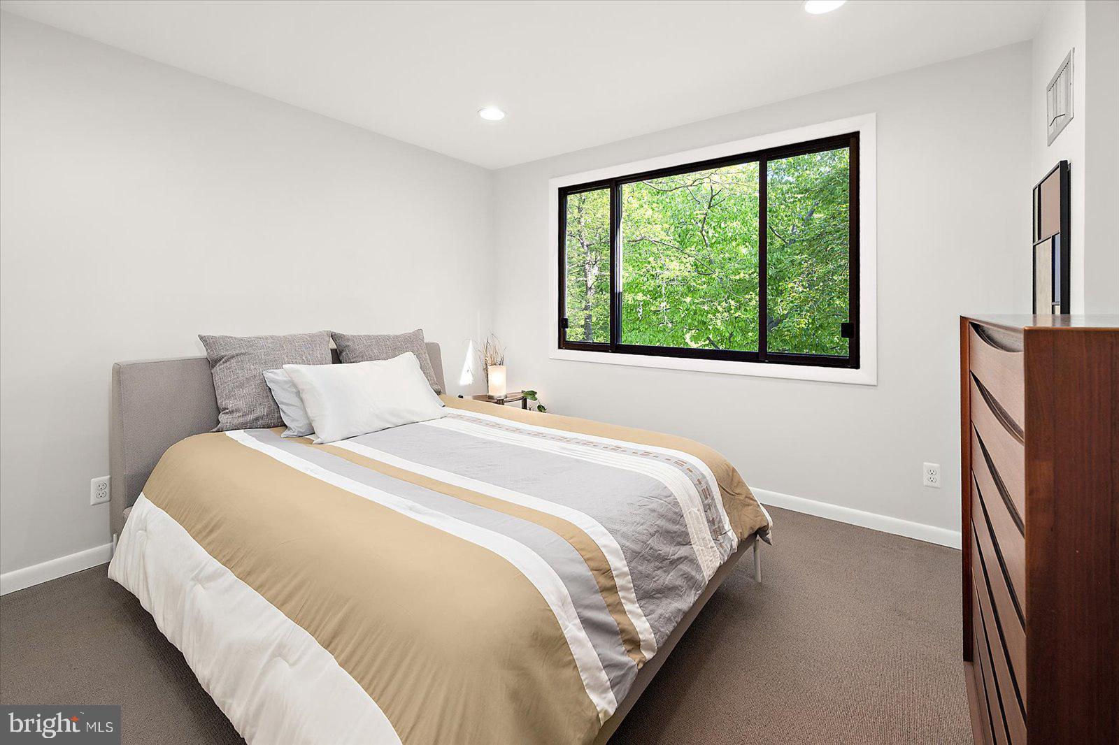 EPPING FOREST - Residential