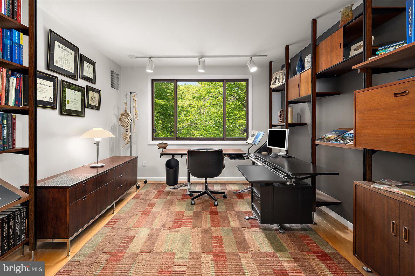 EPPING FOREST - Residential