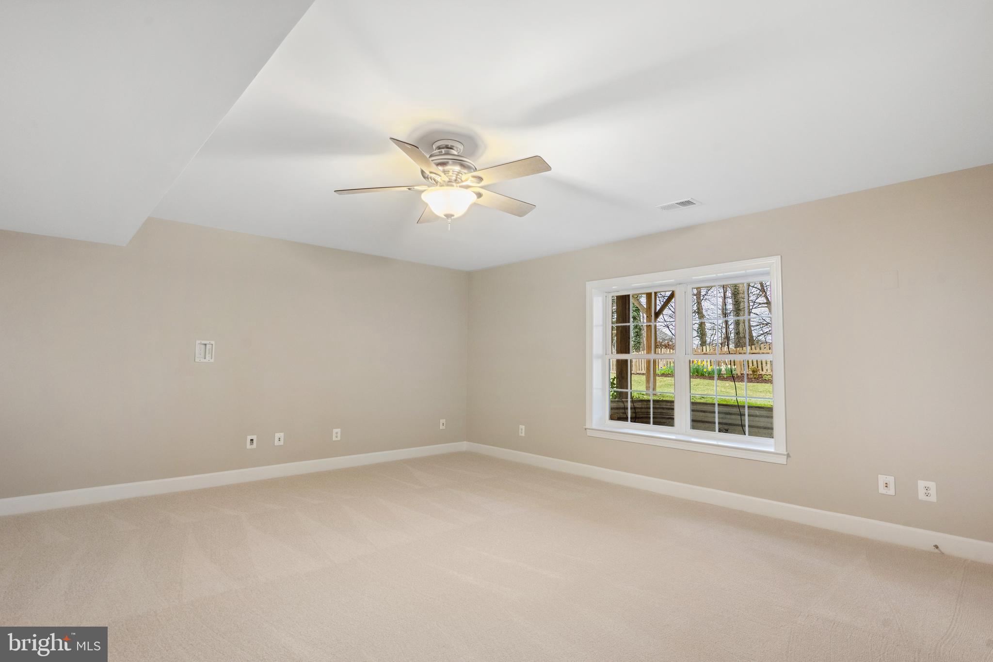 BELL MANOR ESTATES - Residential