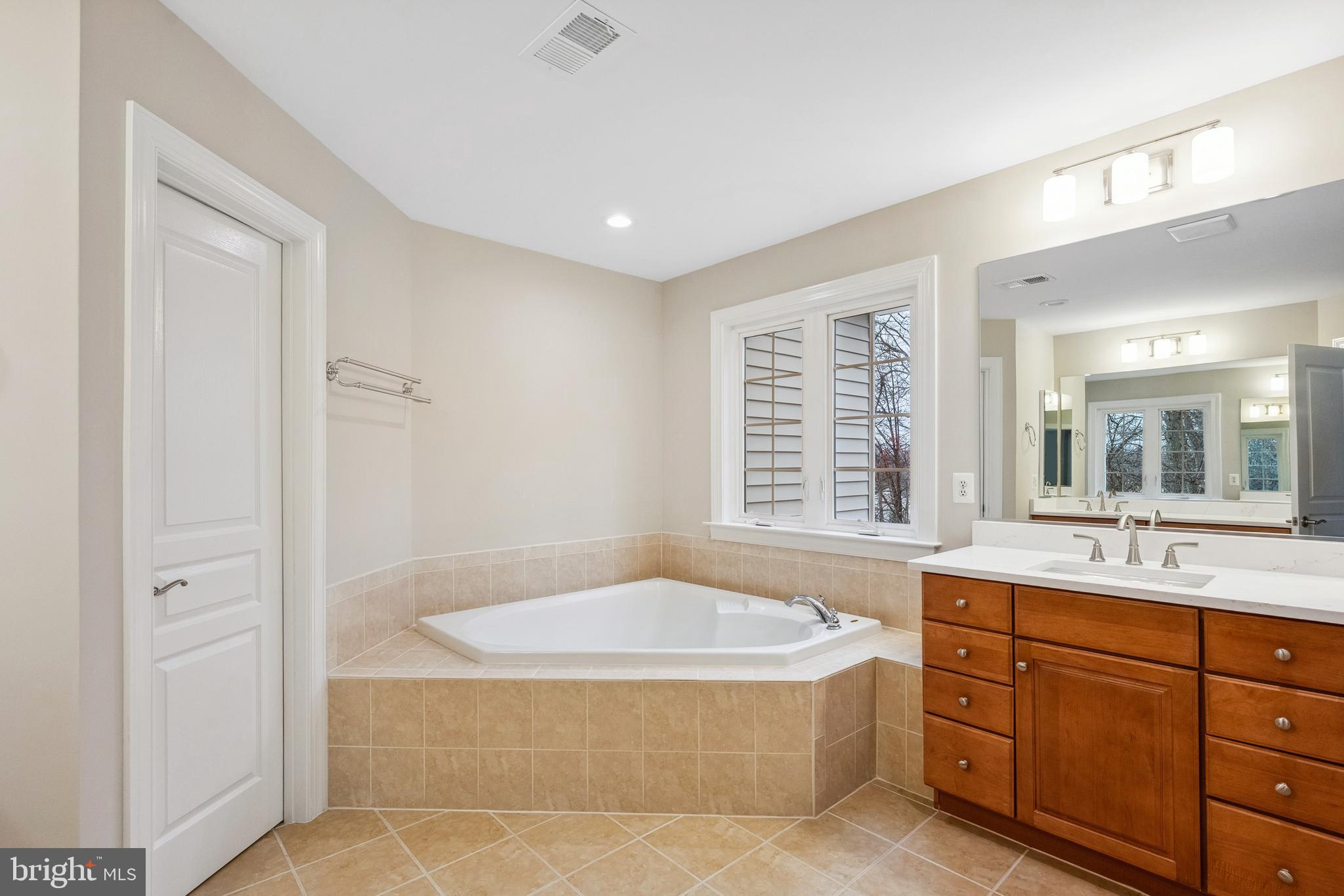 BELL MANOR ESTATES - Residential