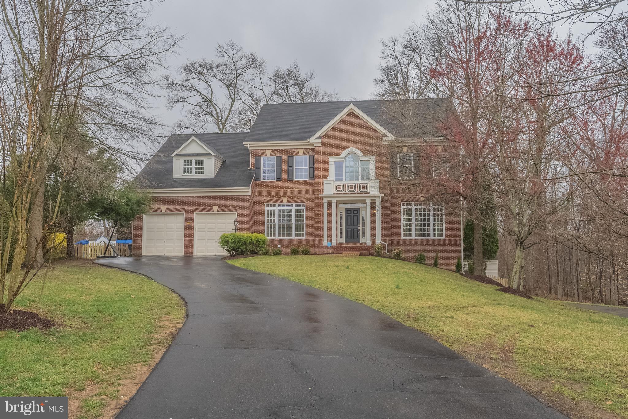 BELL MANOR ESTATES - Residential