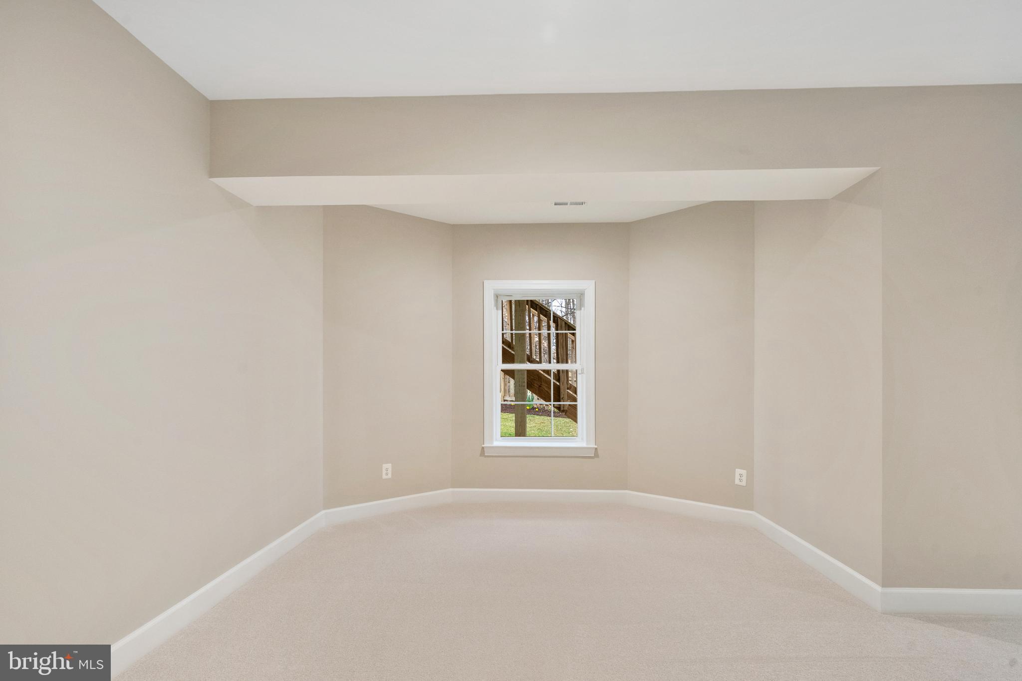 BELL MANOR ESTATES - Residential