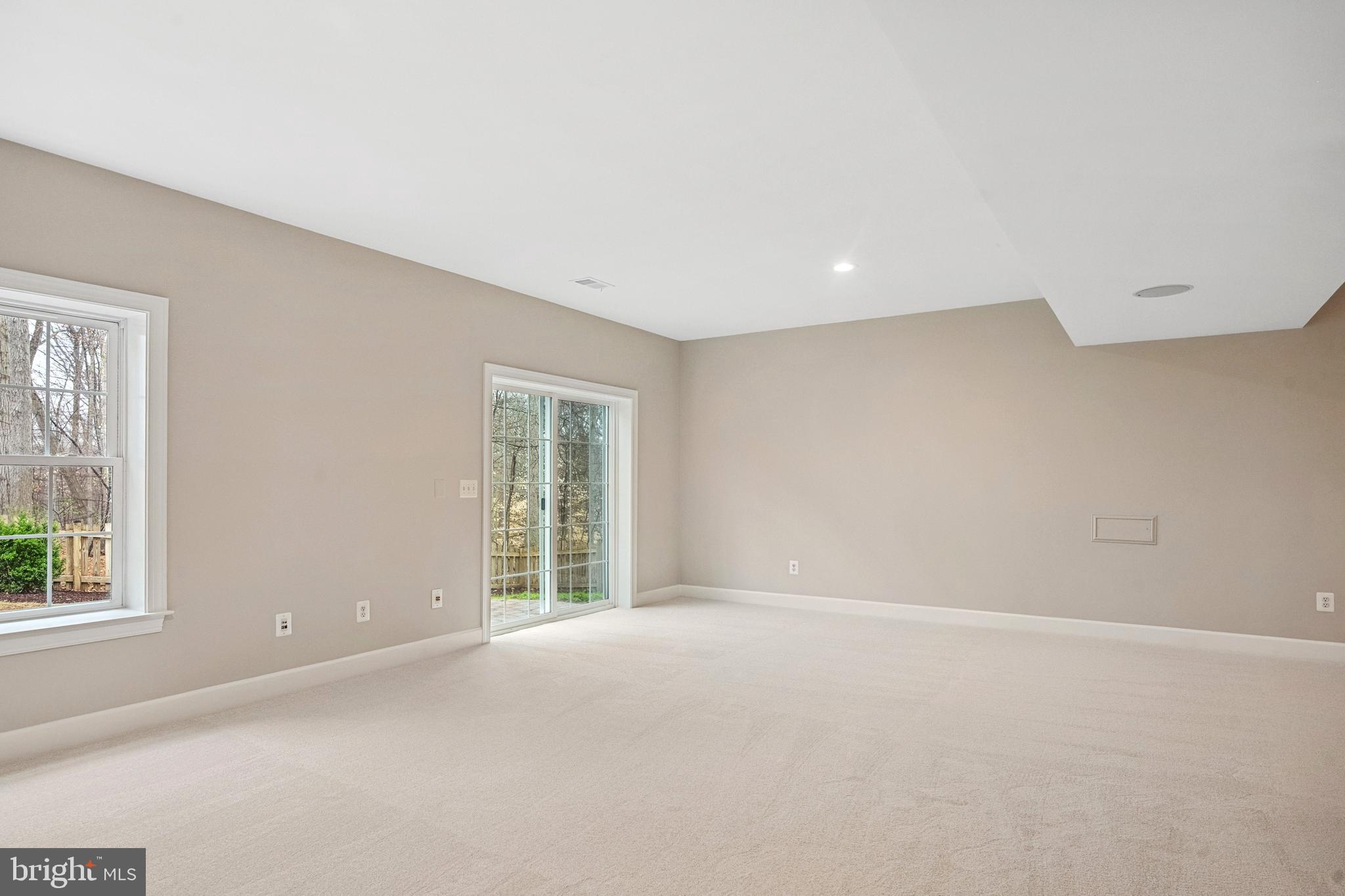 BELL MANOR ESTATES - Residential