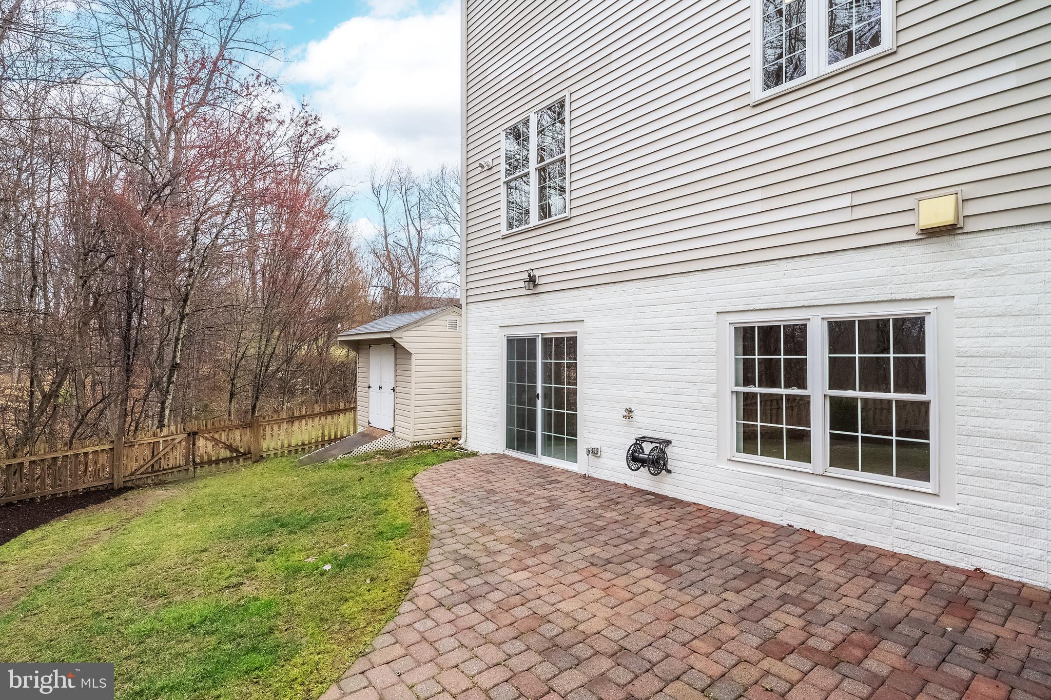 BELL MANOR ESTATES - Residential