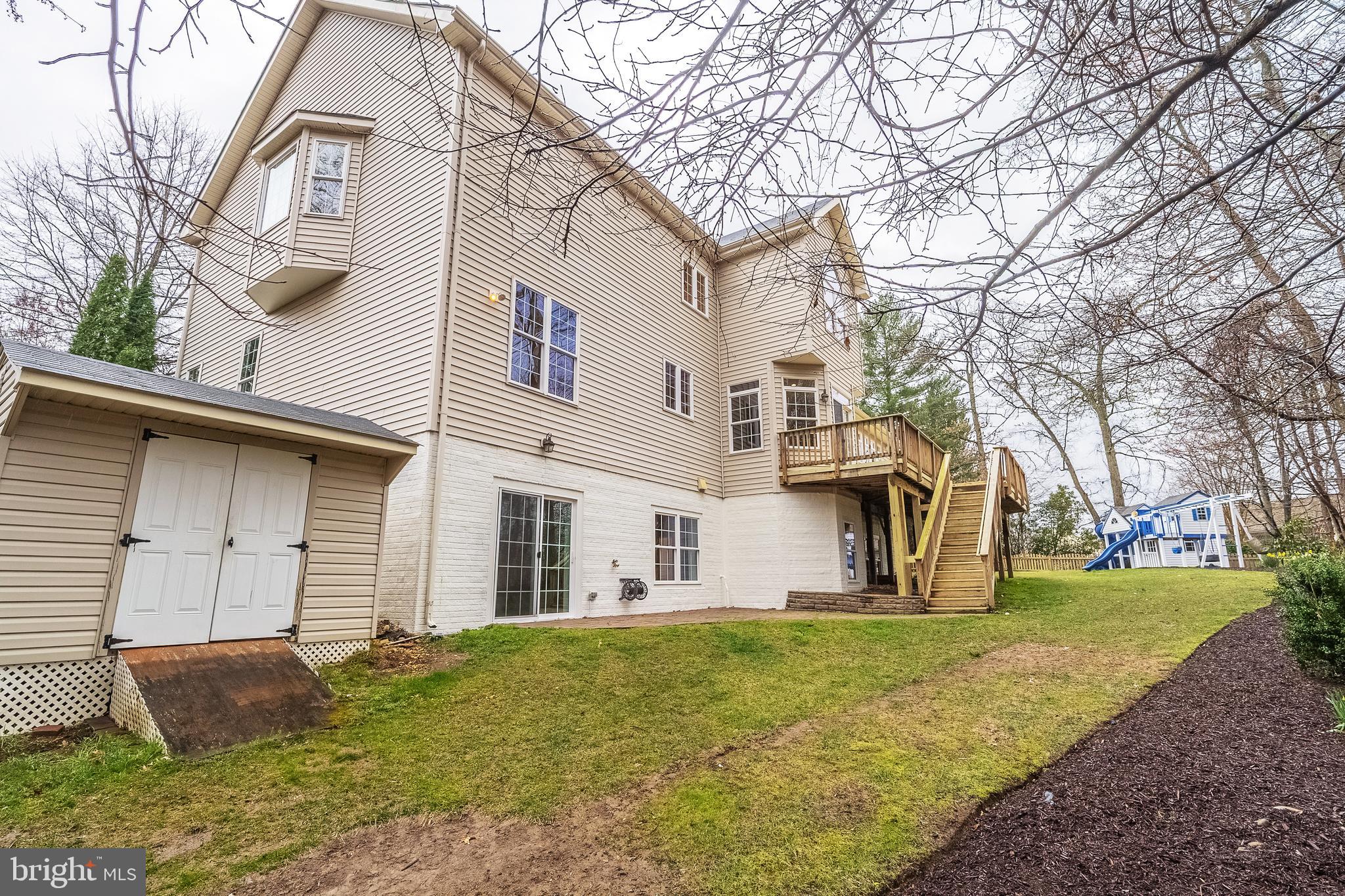 BELL MANOR ESTATES - Residential