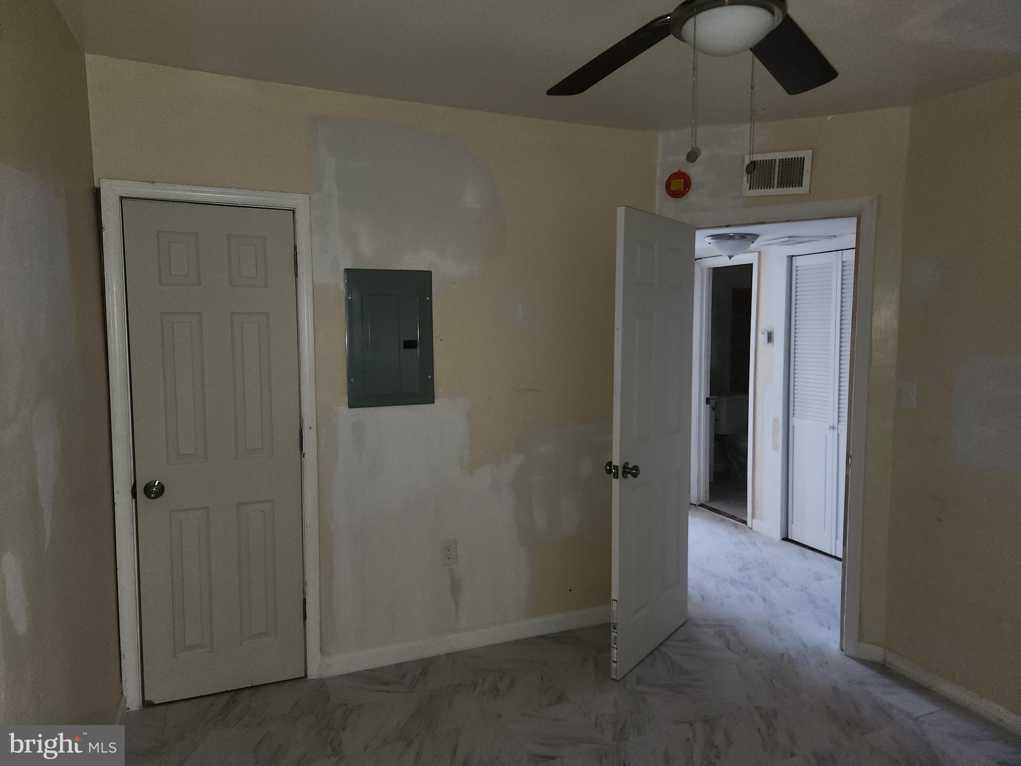 BROOKLYN - Residential