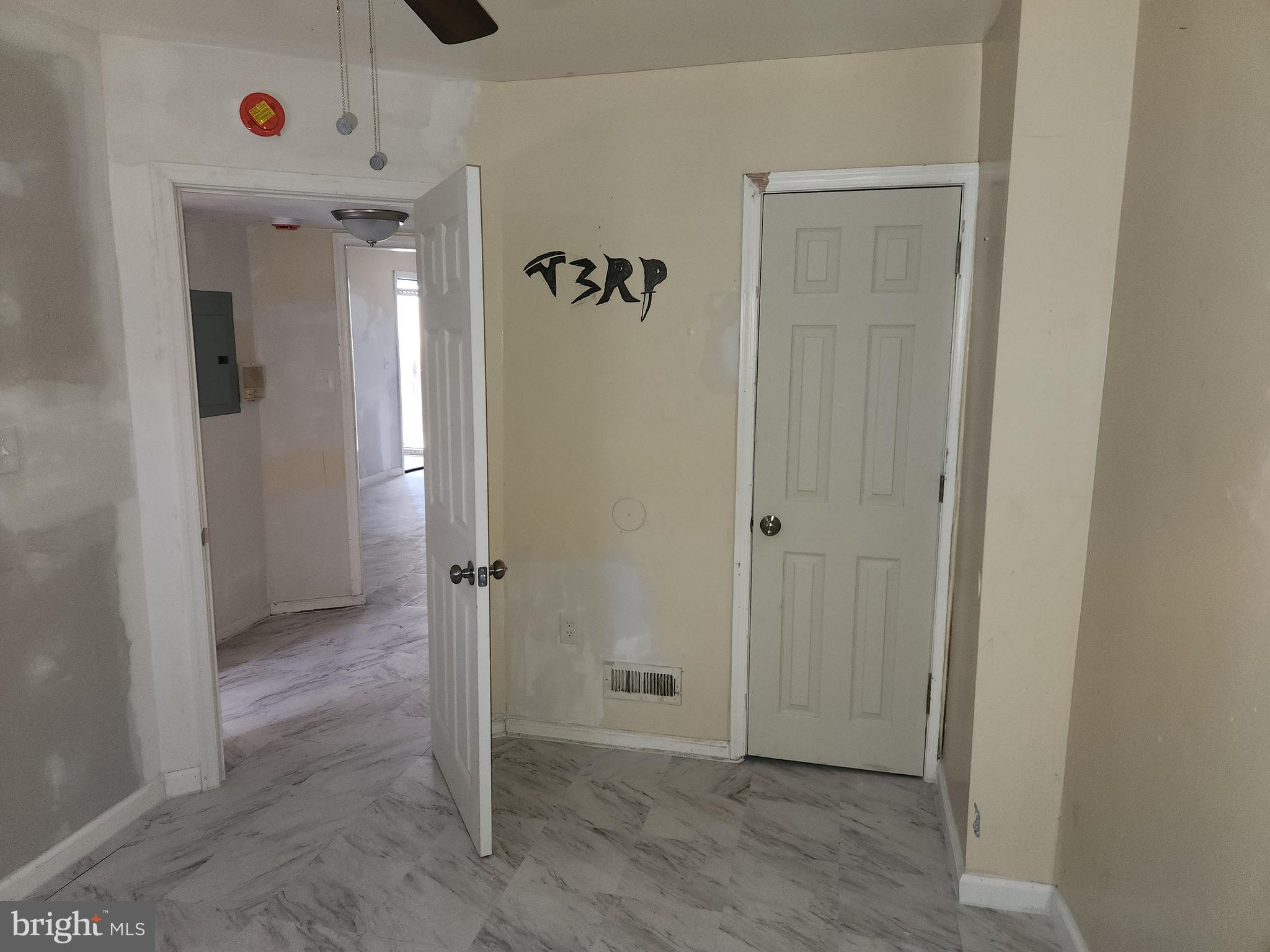 BROOKLYN - Residential