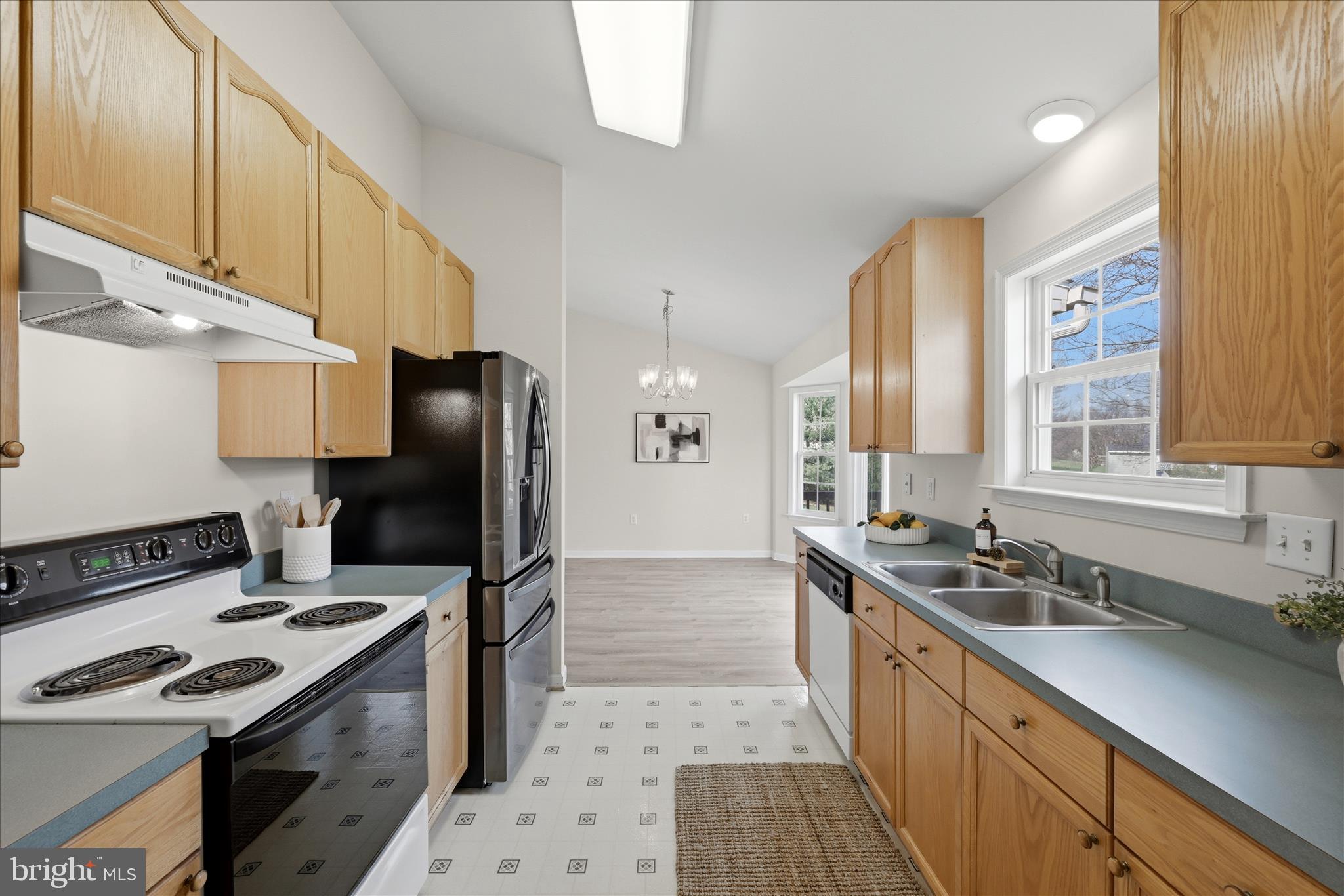 TUSCAWILLA HILLS - Residential