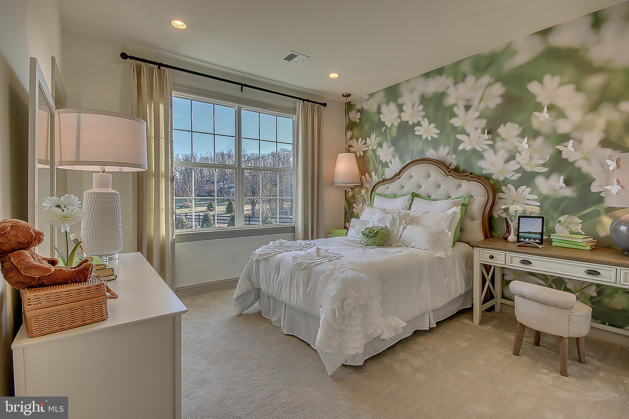 FALCON HILL ESTATES AT WYNDMOOR - Residential