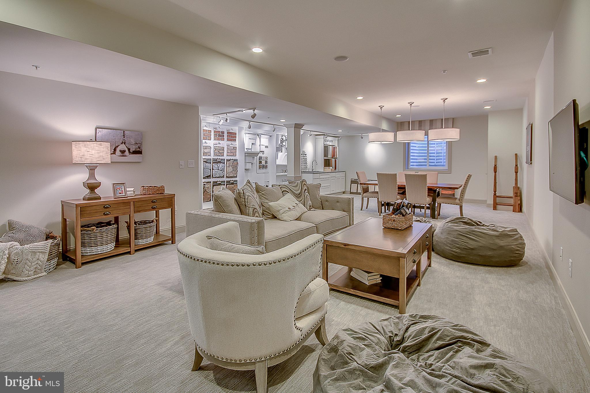 FALCON HILL ESTATES AT WYNDMOOR - Residential