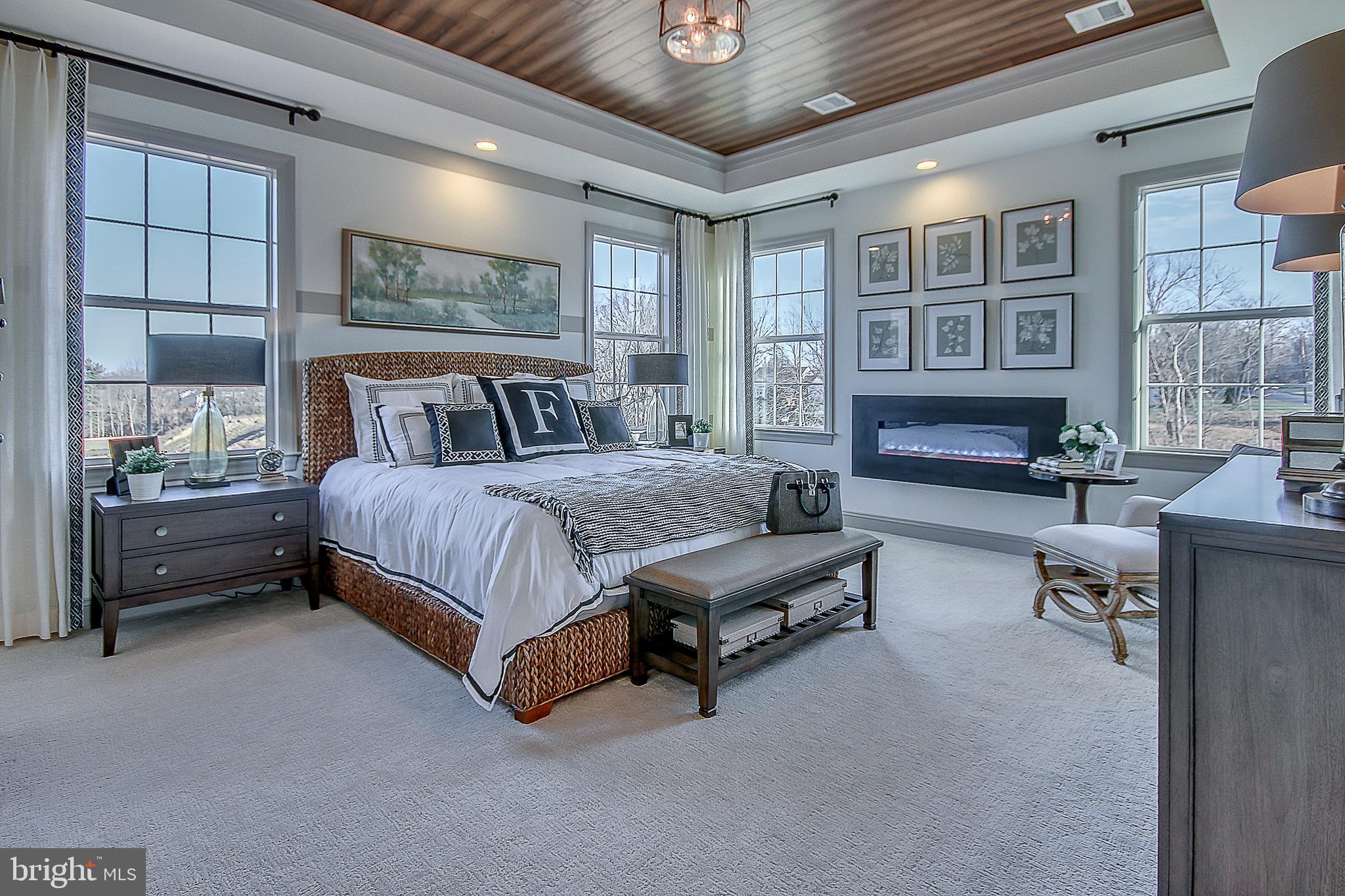 FALCON HILL ESTATES AT WYNDMOOR - Residential