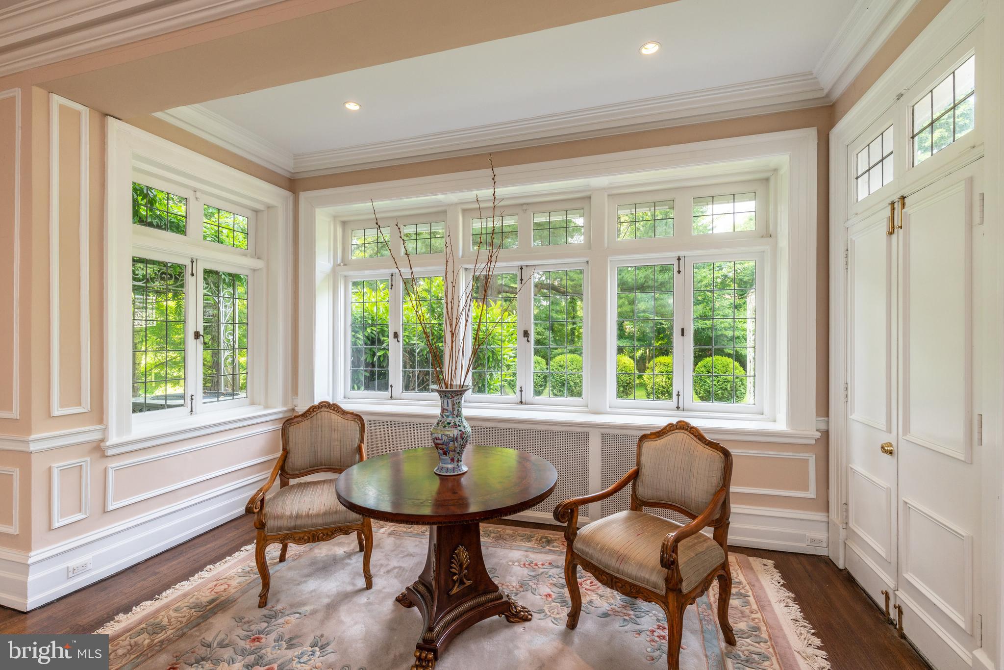 CHESTNUT HILL - Residential