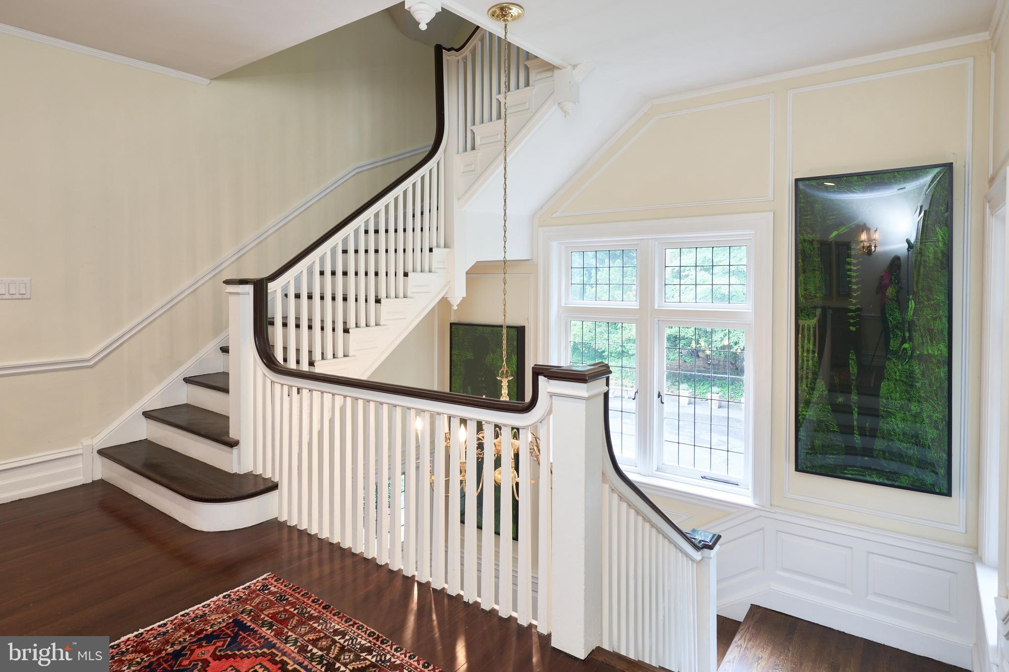 CHESTNUT HILL - Residential